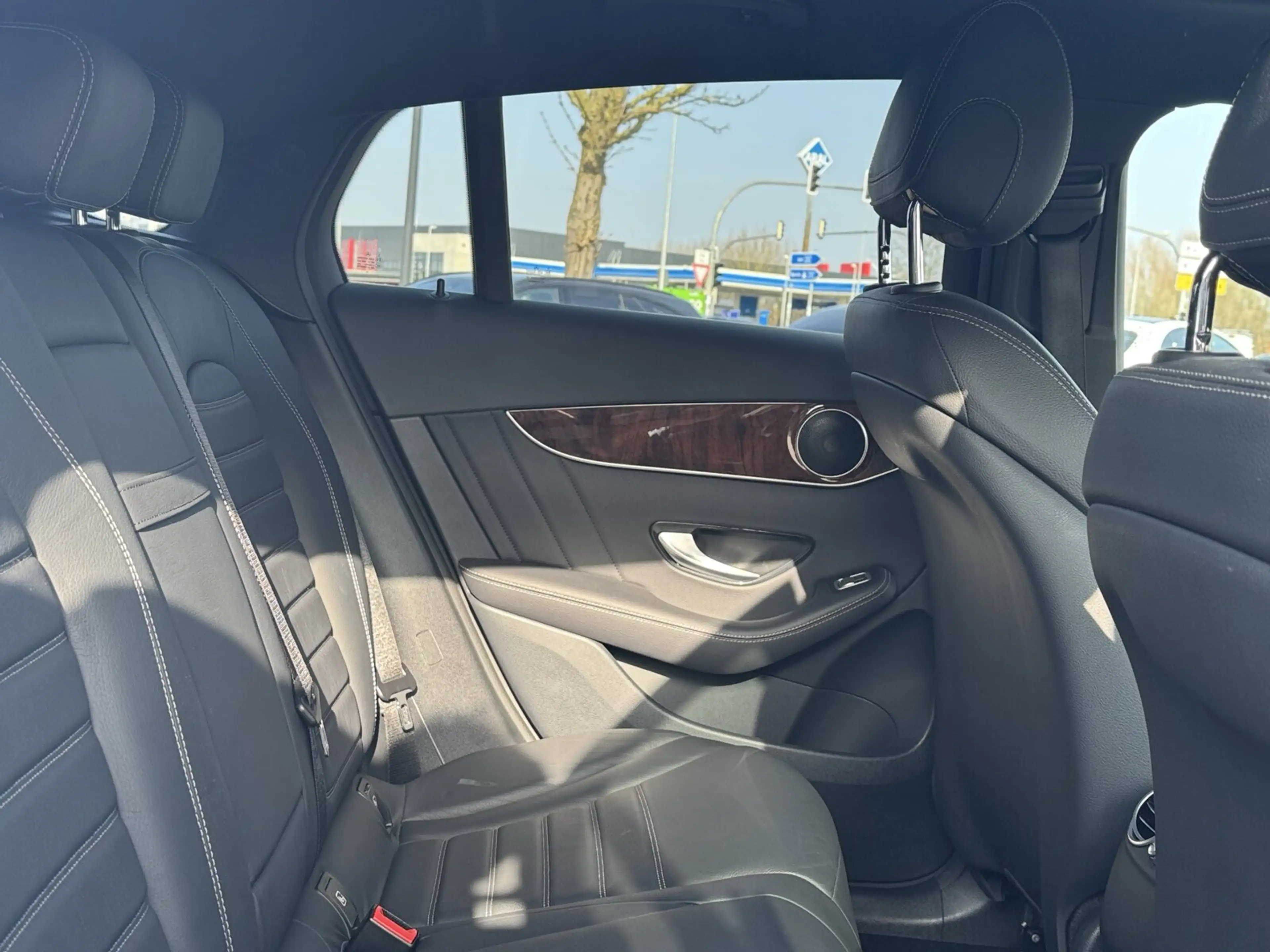 Mercedes-Benz GLC 250 GLC 250 4M Coupé AMG SHD 360Kam Nightpak LED AHK — photo 18