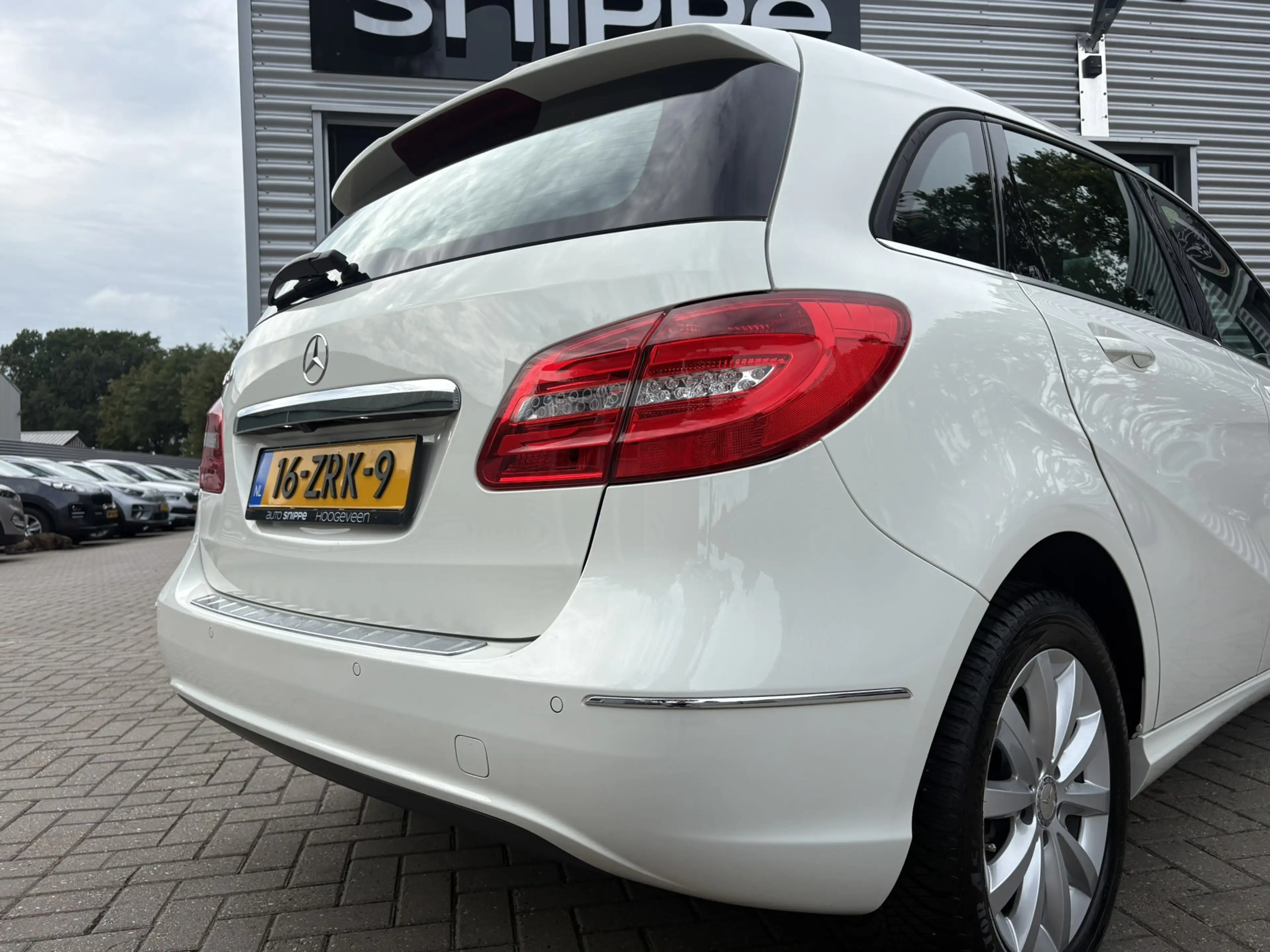 Mercedes-Benz B 180 Ambition -AUTOMAAT-DEALER ONDERHOUDEN-1STE EIGENAA — photo 5