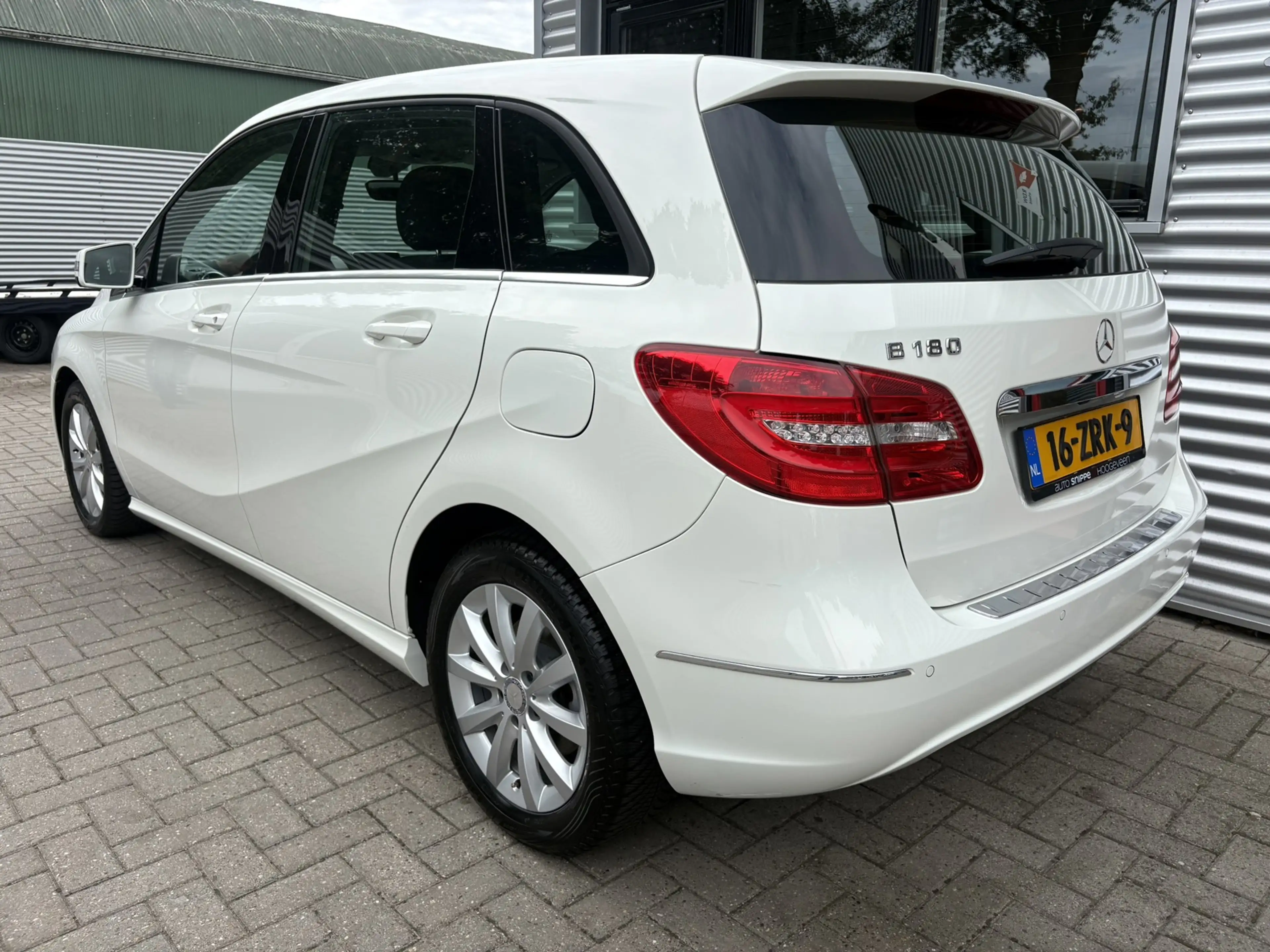 Mercedes-Benz B 180 Ambition -AUTOMAAT-DEALER ONDERHOUDEN-1STE EIGENAA — photo 33