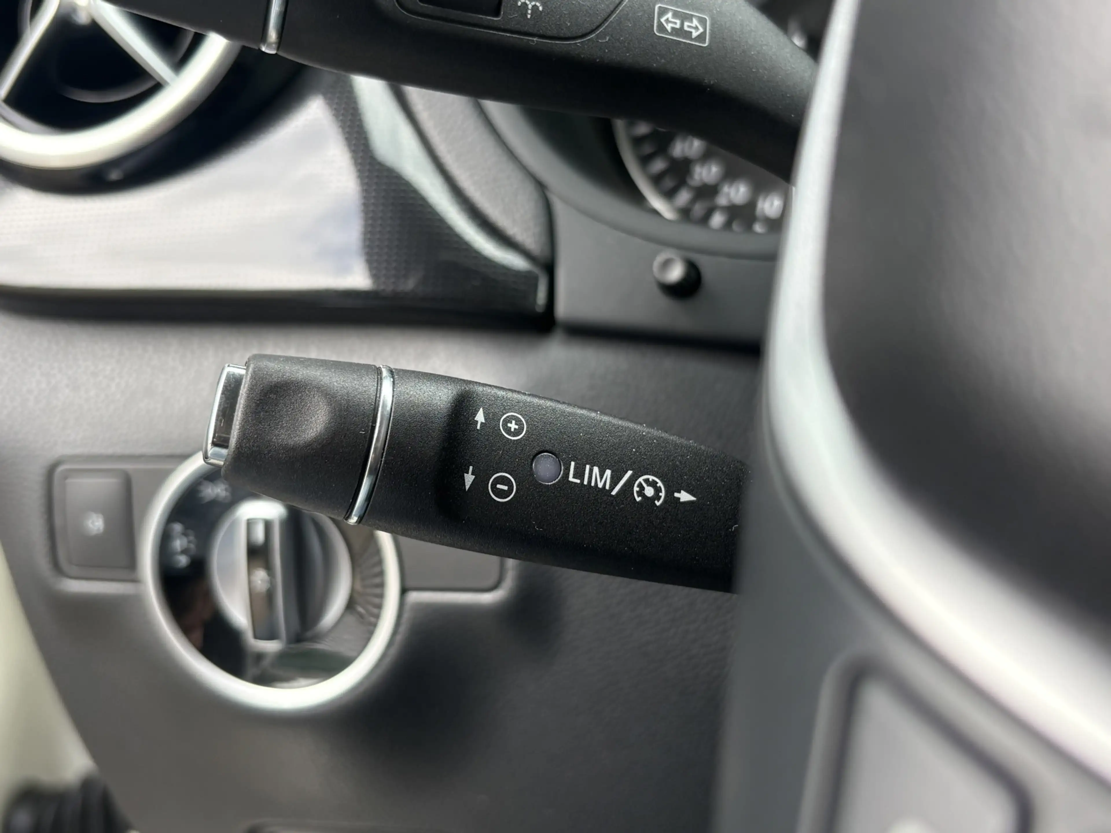 Mercedes-Benz B 180 Ambition -AUTOMAAT-DEALER ONDERHOUDEN-1STE EIGENAA — photo 18