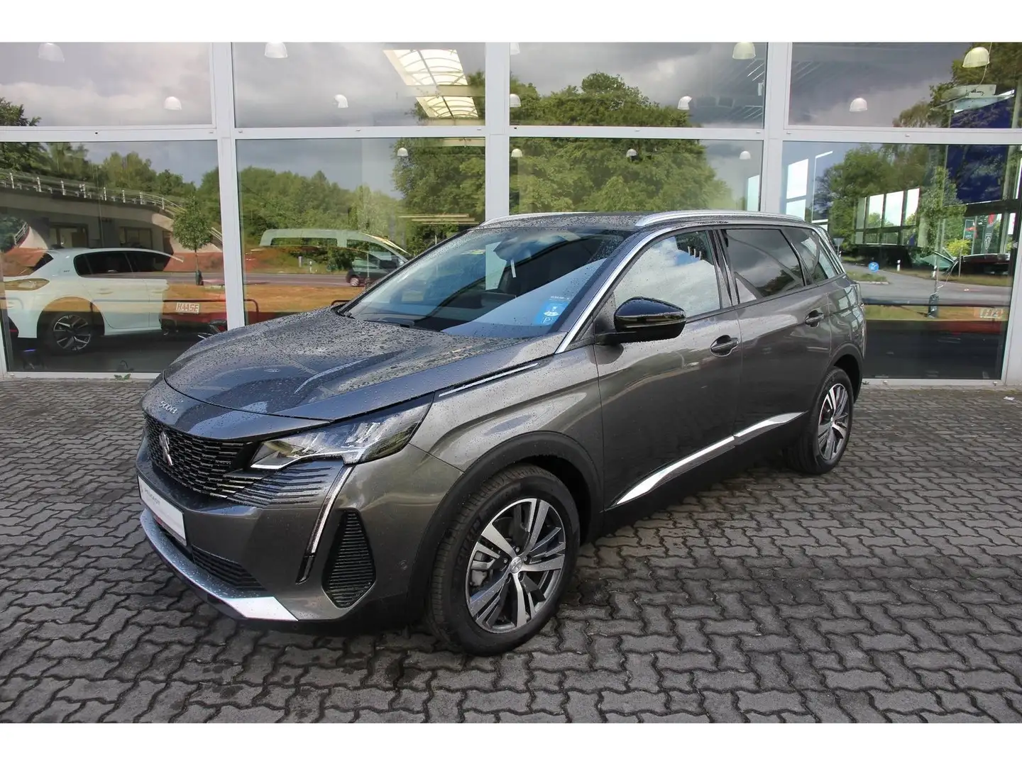 Peugeot 5008 Allure Pack PT 130 EAT8 7-Sitze Navi RFK Grau - 1