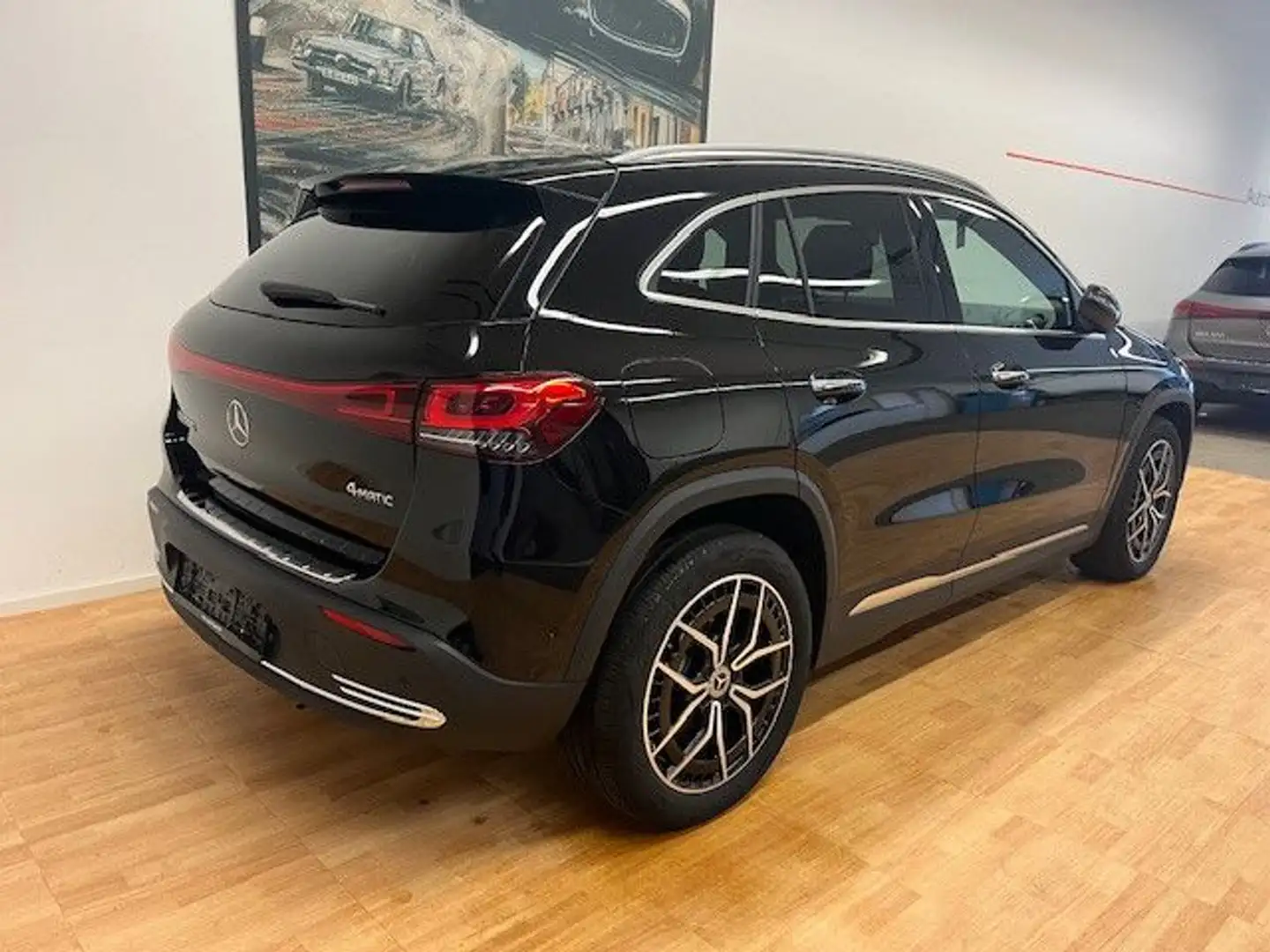 Mercedes-Benz EQA 300 4Matic Progressive 19 Zoll AMG Zwart - 2