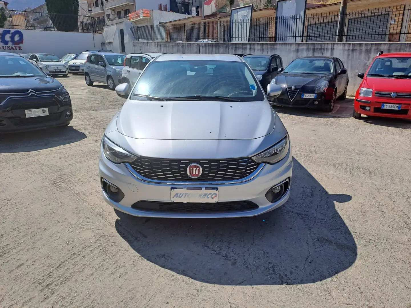 Fiat Tipo 1.6 Mjt S&S 5 porte Lounge Grigio - 2