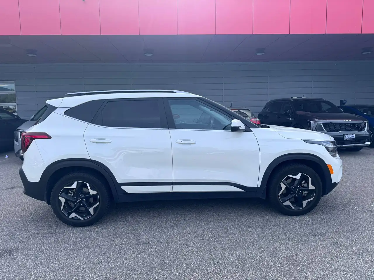 Kia Seltos снимка Kia Seltos