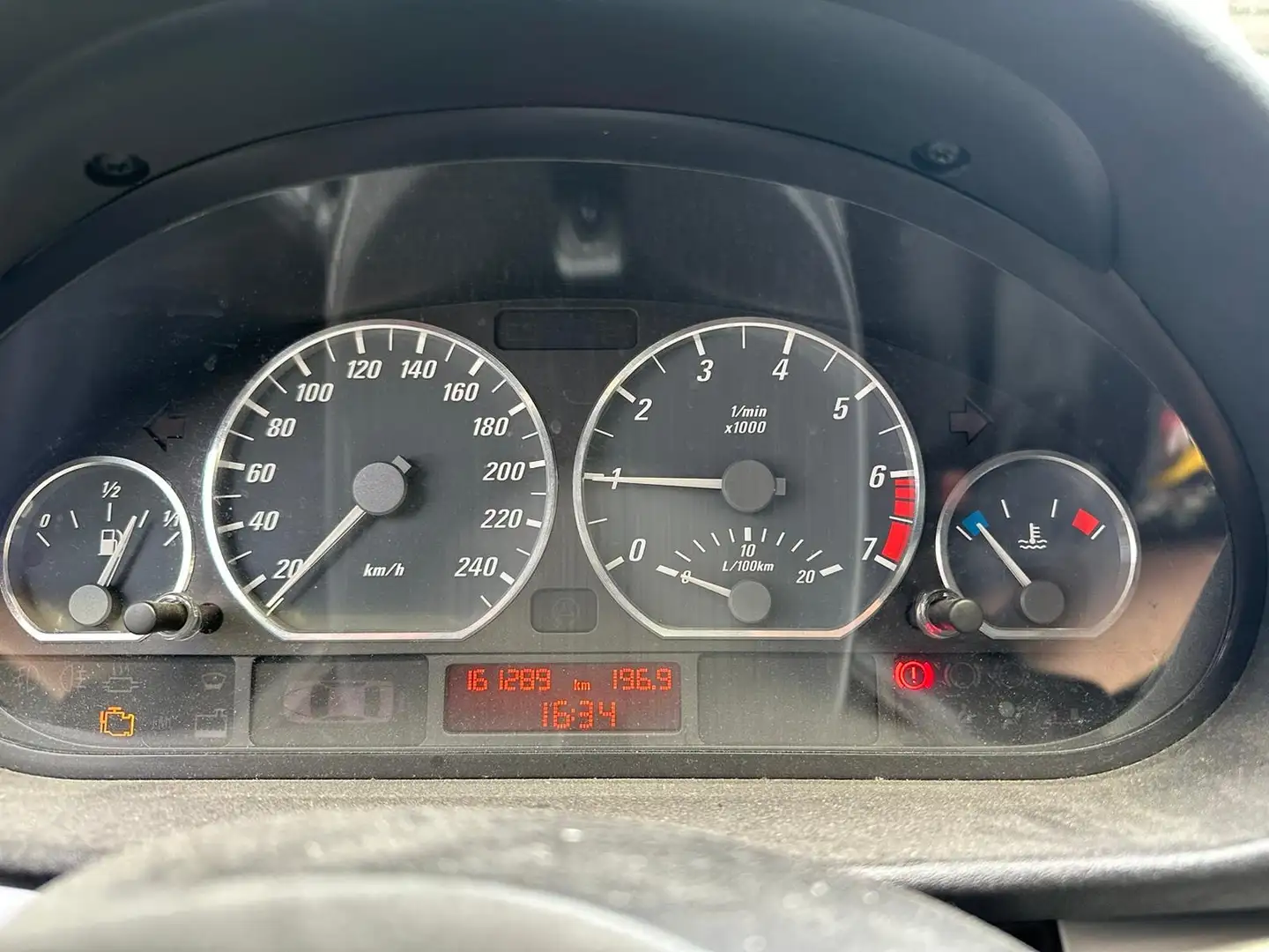 BMW 318 Ci - 2