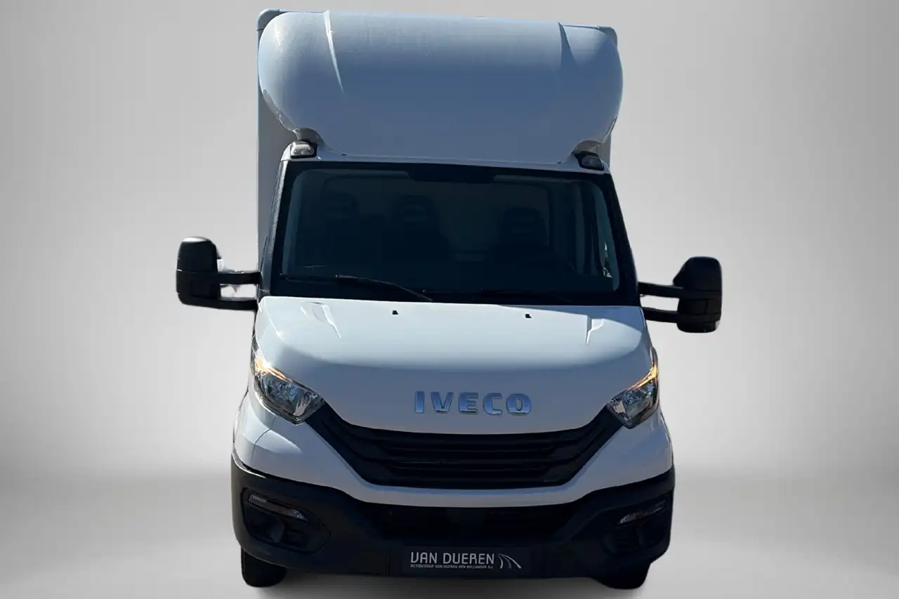 Iveco Daily 2022 — фото 9