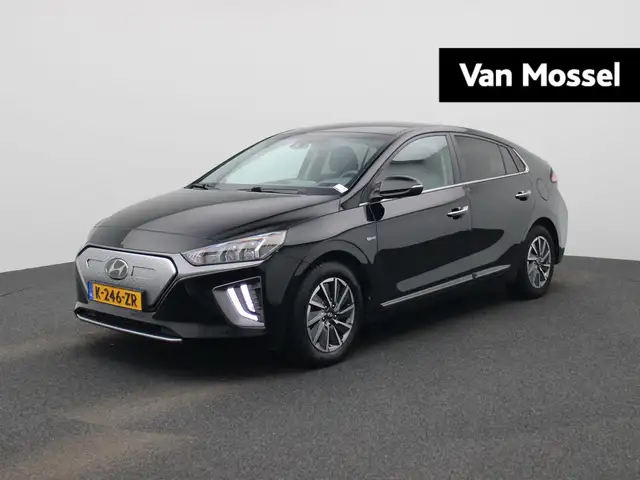 Hyundai IONIQ Comfort EV 38 kWh AUTOMAAT | NAVIGATIE | CAMERA |