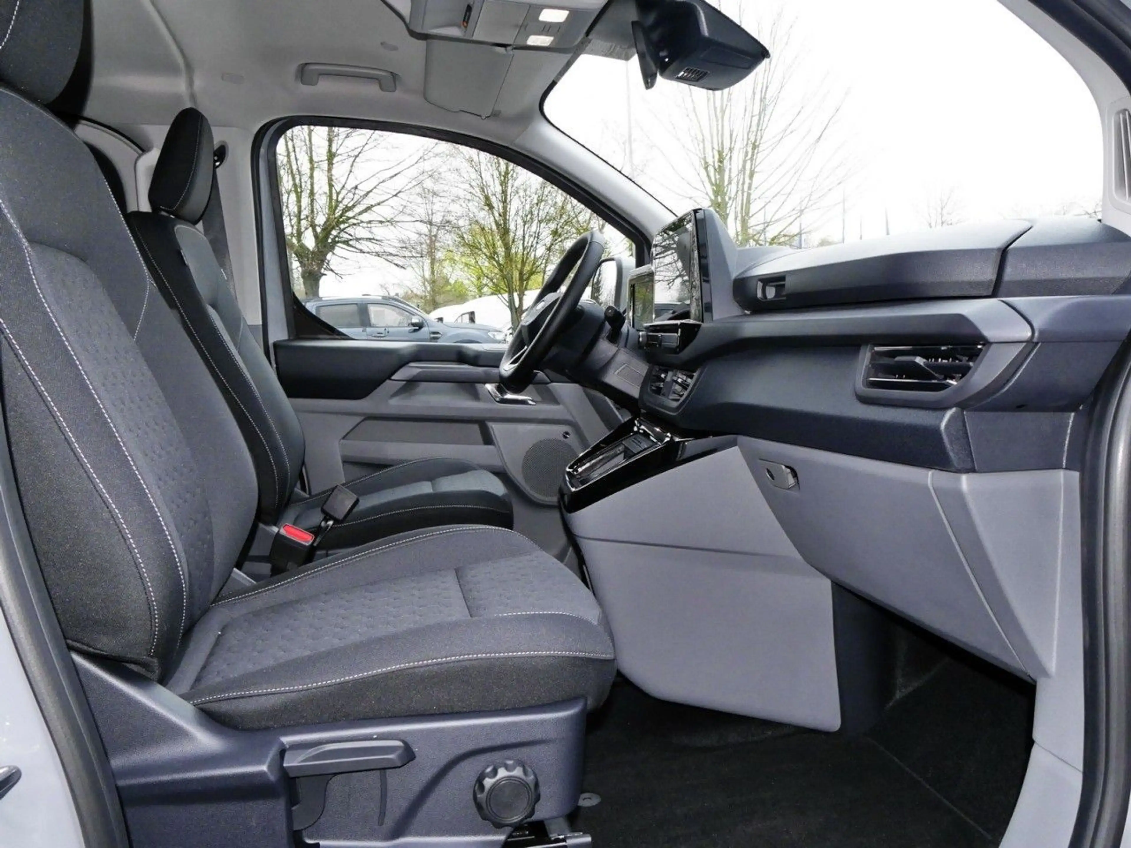 Ford Tourneo Custom Titanium 320L1 Aut.+B&O+Kamera — photo 5