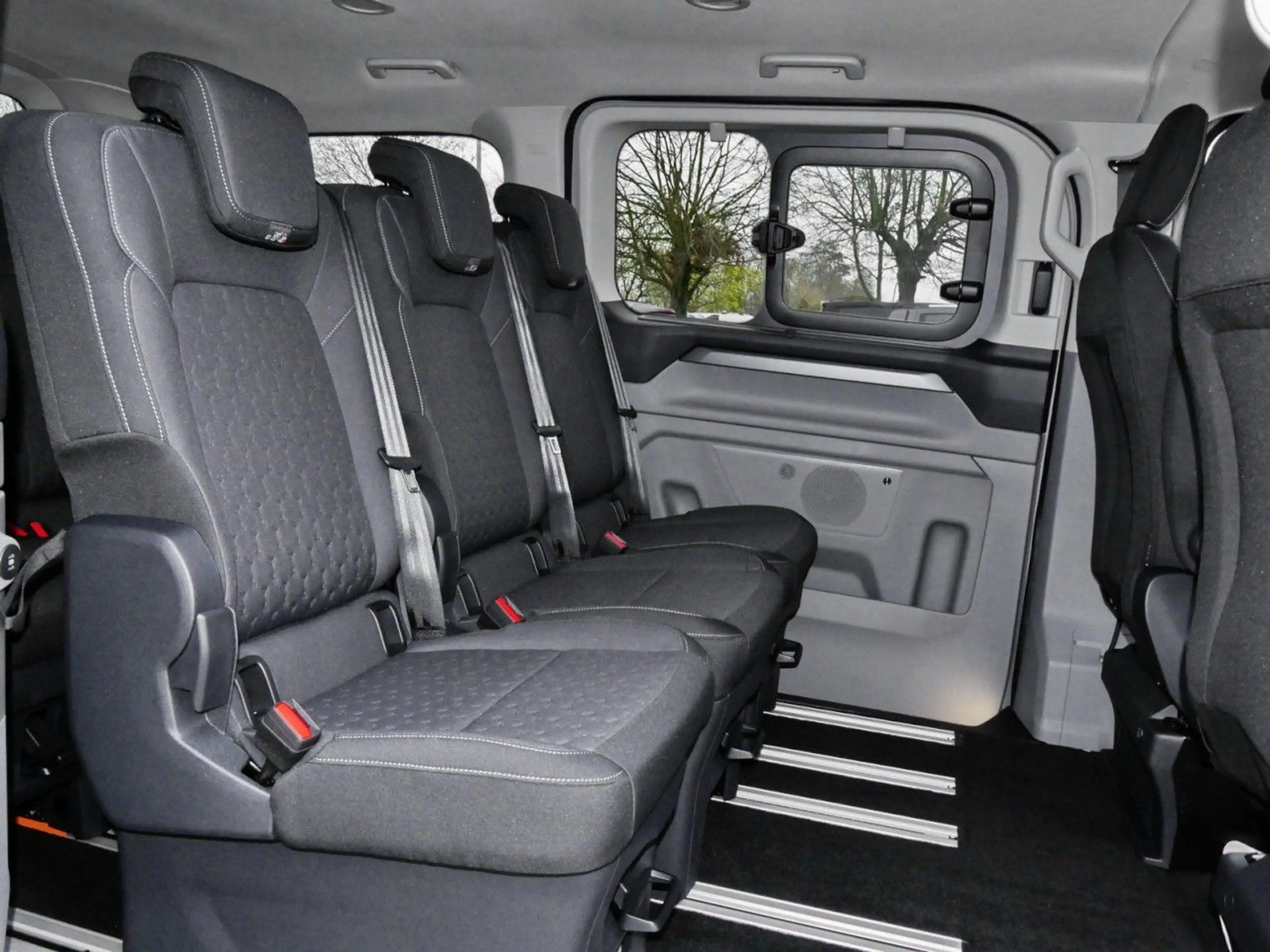 Ford Tourneo Custom Titanium 320L1 Aut.+B&O+Kamera — photo 9