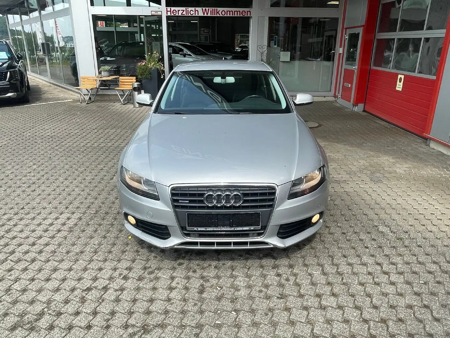 Audi A4 2.0 TFSI 155kW quattro Attraction nur Export Argento - 2