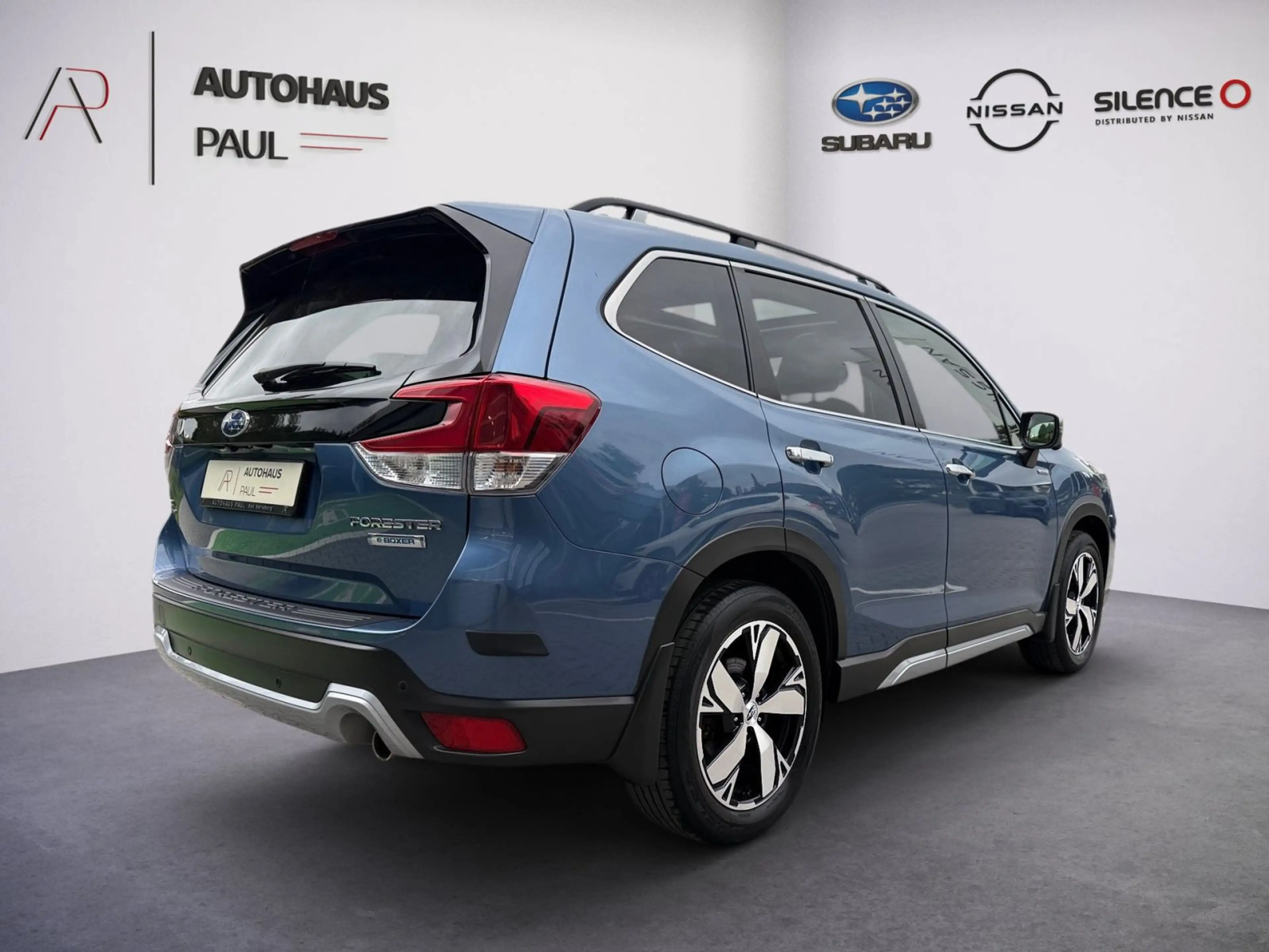 Subaru Forester 2.0ie Platinum, Leder, Kamera, PGD, HK — photo 4