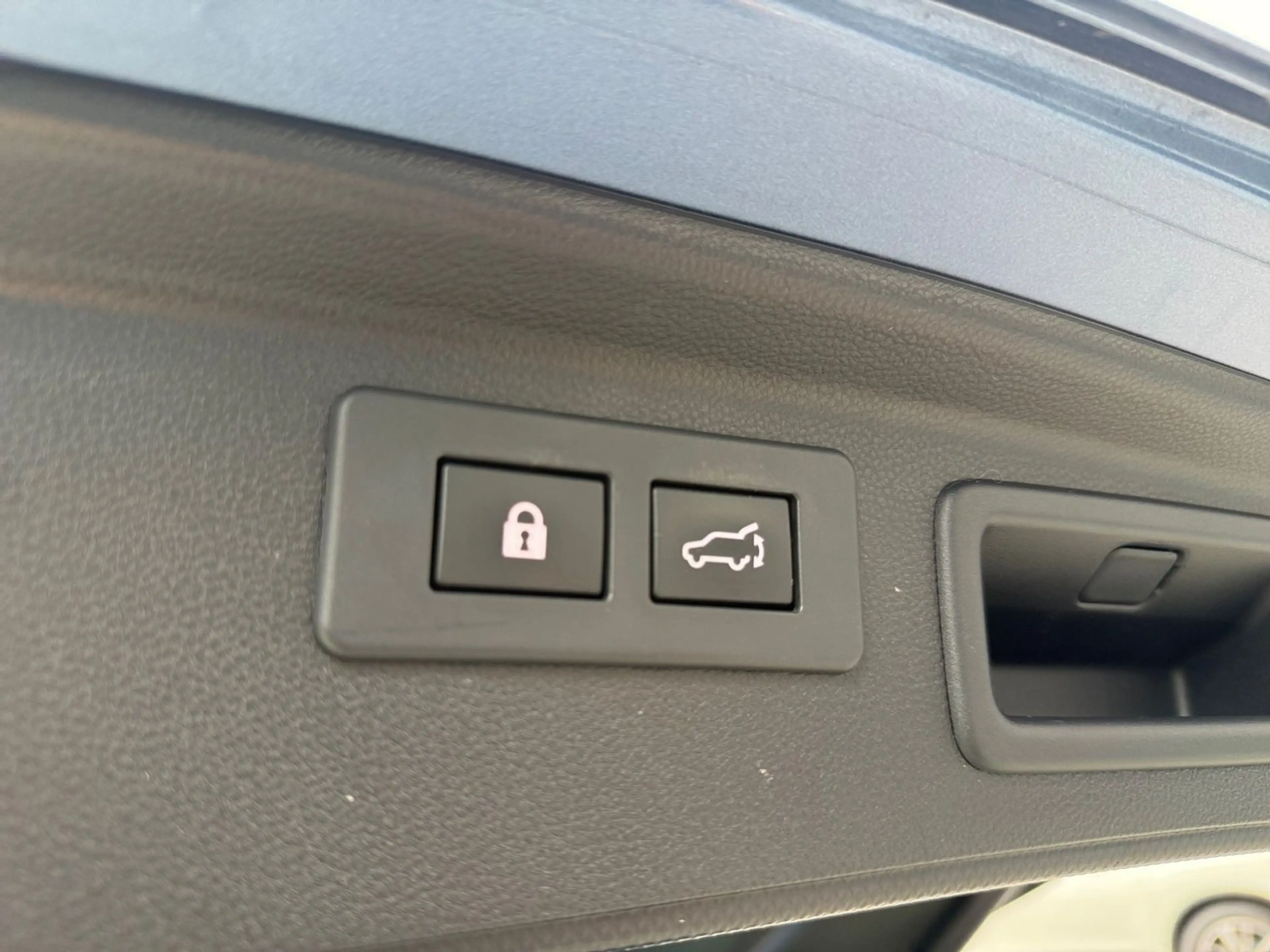 Subaru Forester 2.0ie Platinum, Leder, Kamera, PGD, HK — photo 14