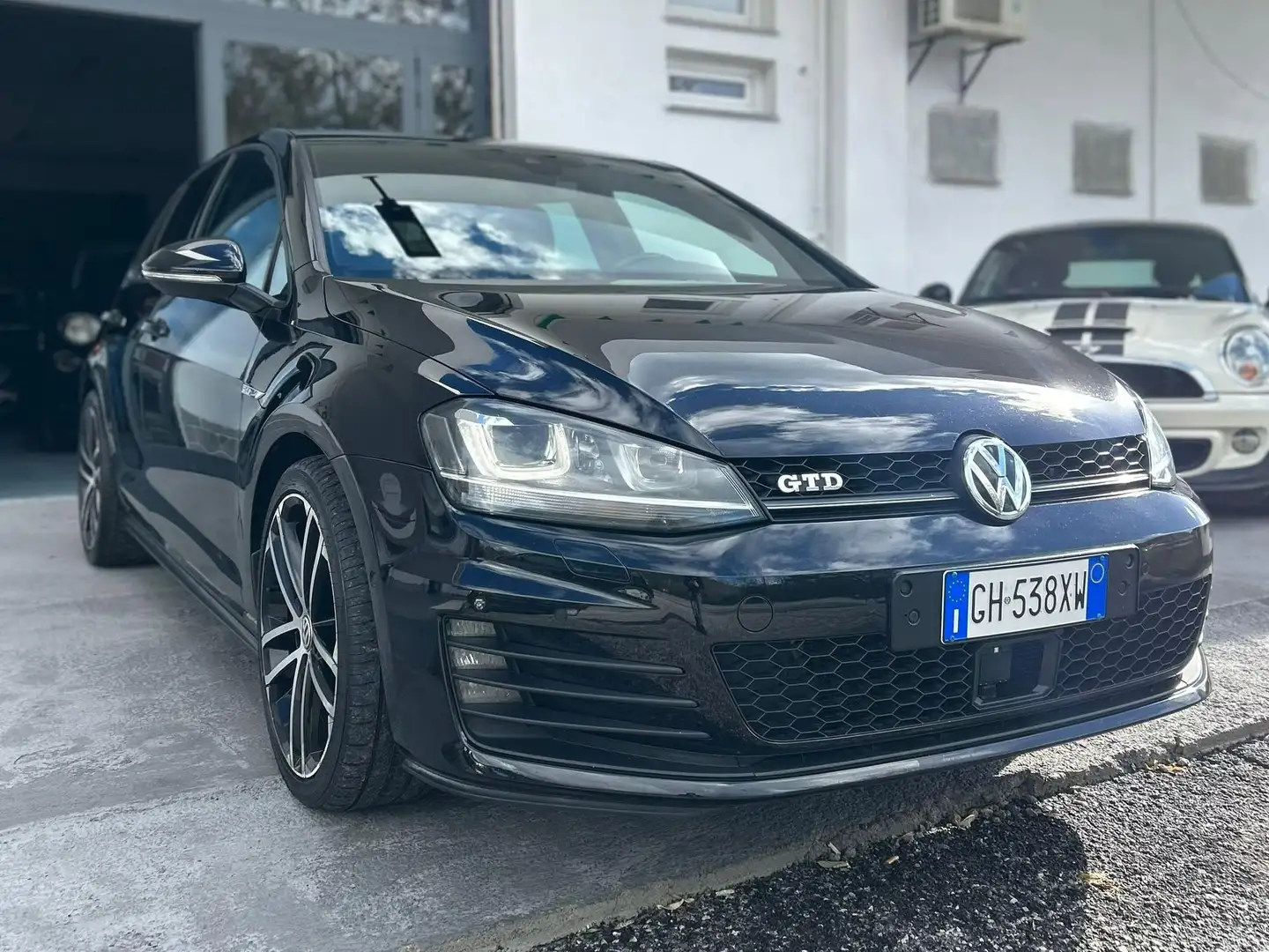 Volkswagen Golf GTD 2.0 TDI DSG 5P BlueMotion Technology Noir - 2