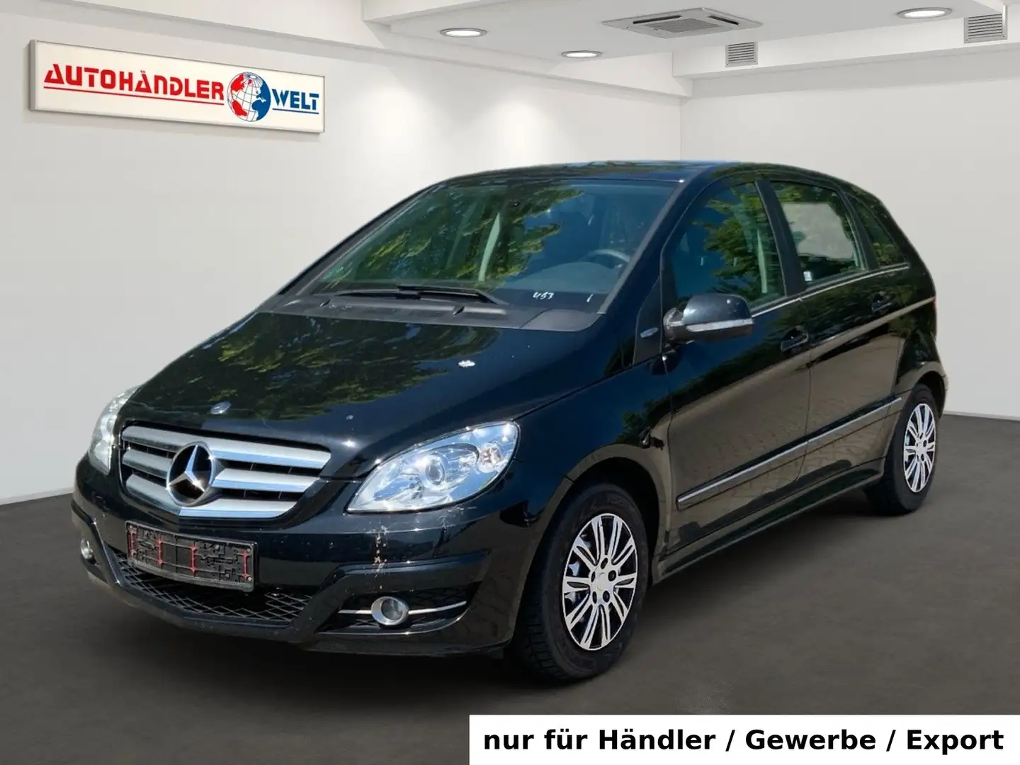 Mercedes-Benz B 180 Klimaanlage SHZ PDC BT Freisprech Schwarz - 1
