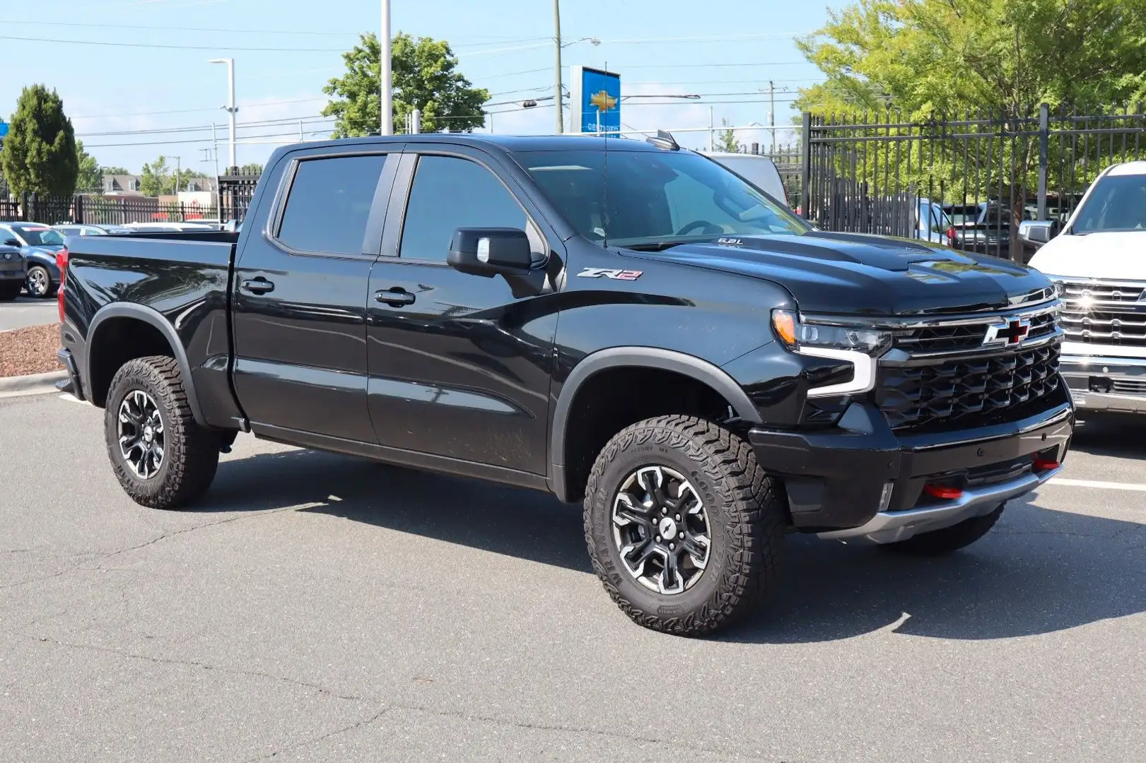 Chevrolet Silverado 1500 Crew Cab ZR2 3.0l Duramax Zwart - 1