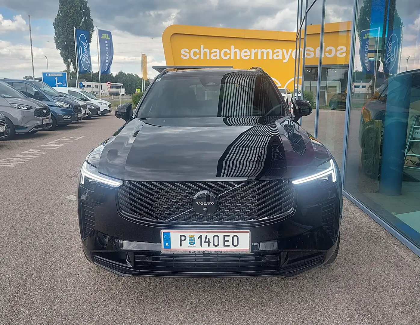 Volvo XC90 T8 AWD PHEV 18,8kWh Ultra Black Edition Schwarz - 2