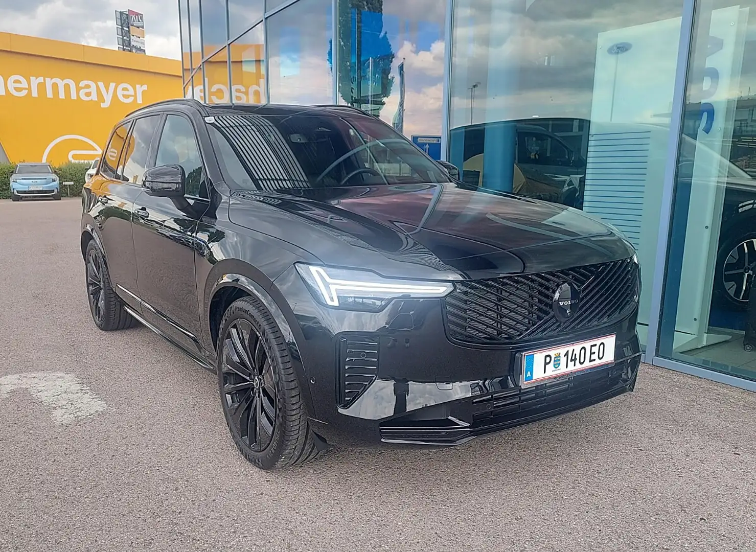 Volvo XC90 T8 AWD PHEV 18,8kWh Ultra Black Edition Schwarz - 1