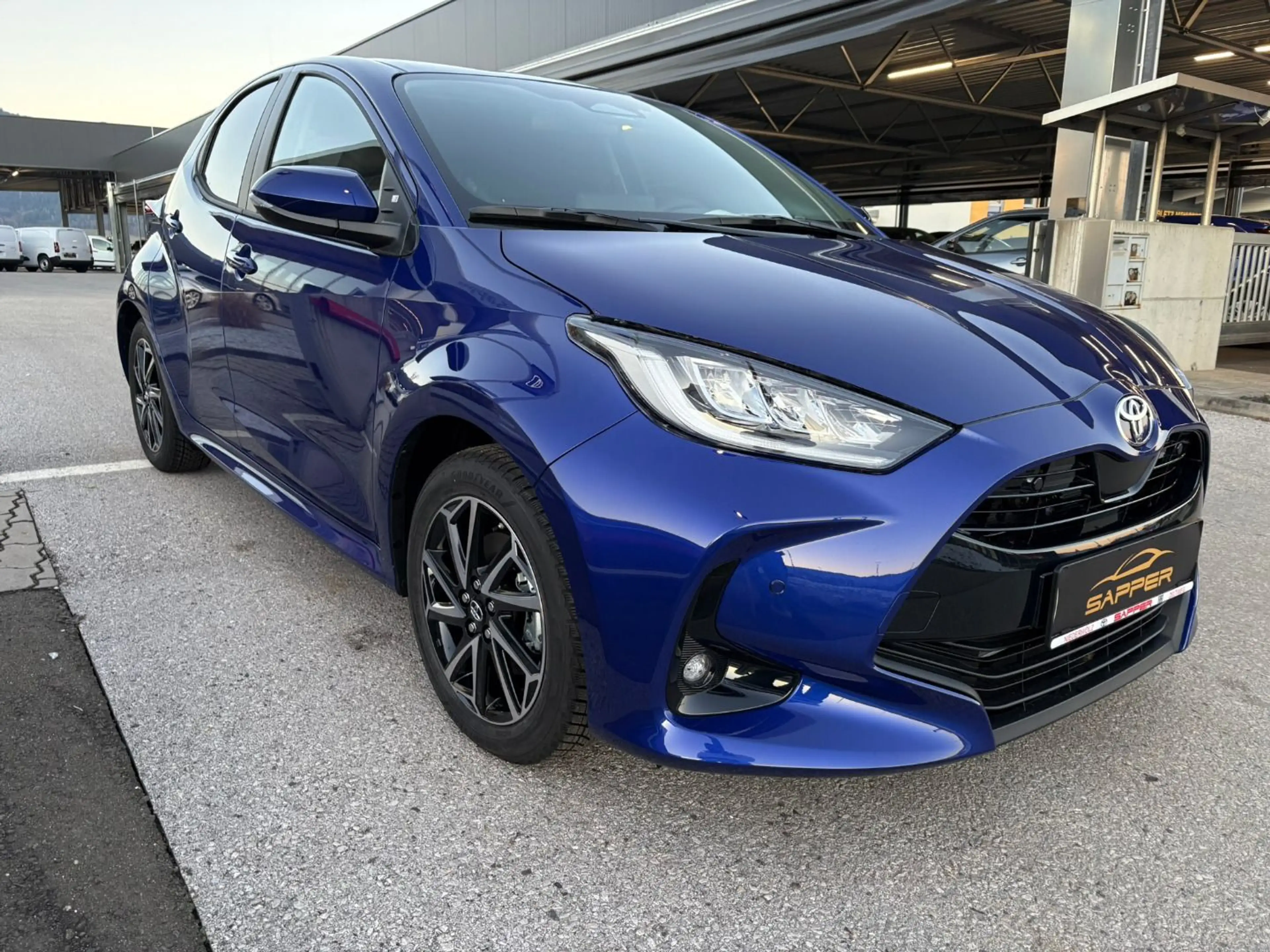 Toyota Yaris - 1,5 l, 116 PS 5-tg. Active Drive — photo 3