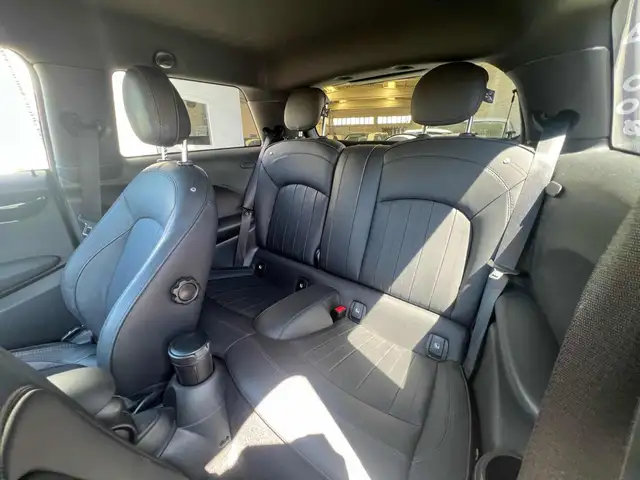 MINI Hatch view 13