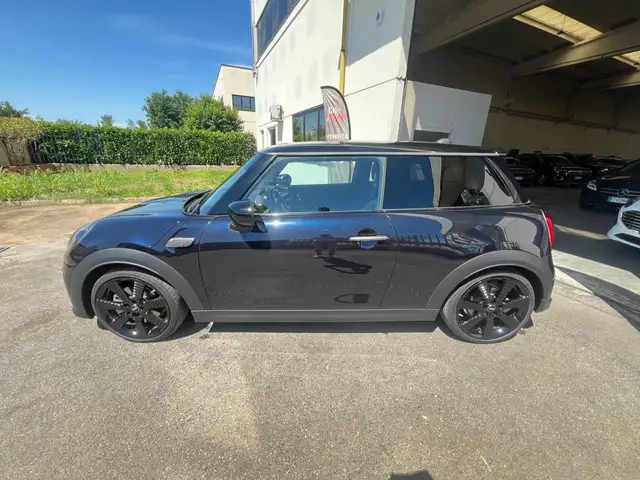 MINI Hatch view 8