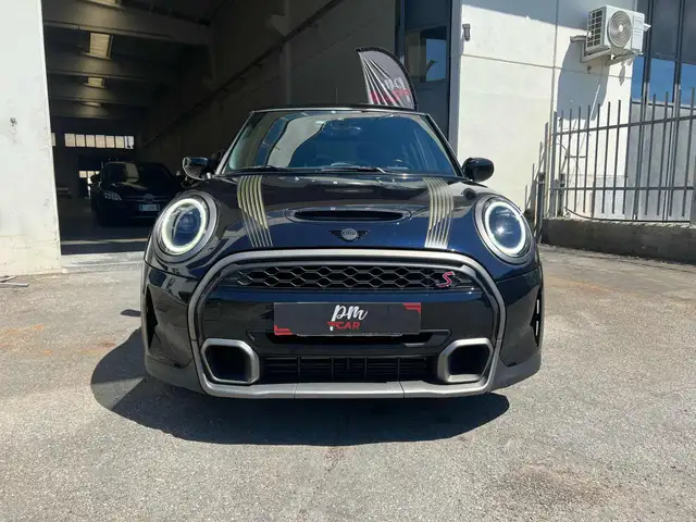 MINI Hatch view 2