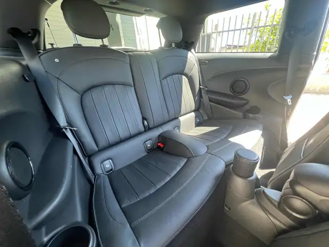 MINI Hatch view 14