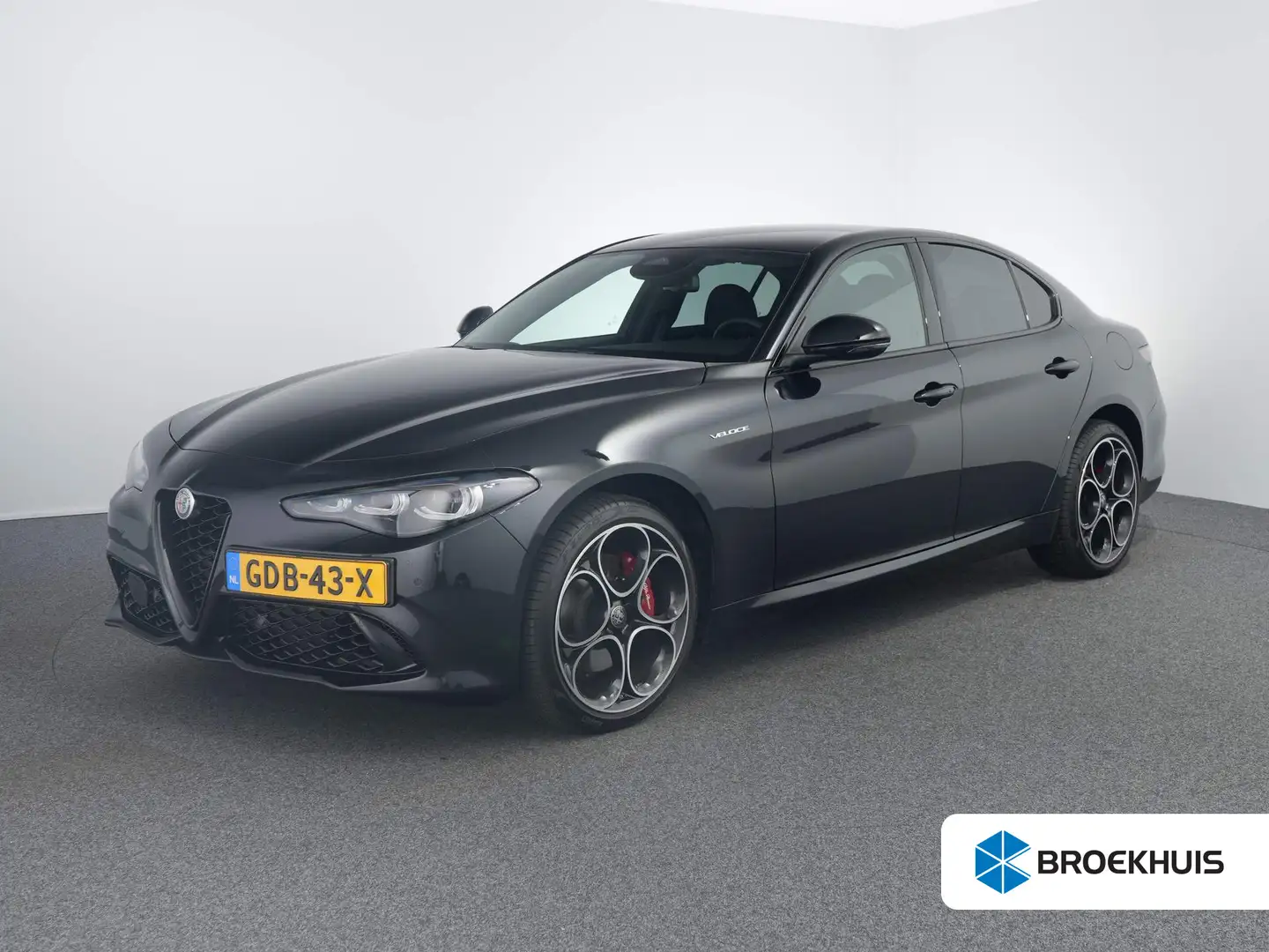 Alfa Romeo Giulia 2.0 T GME AWD Veloce | 10-voudig electrisch verste Zwart - 1