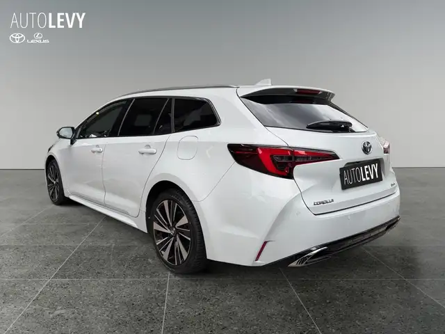 Toyota Corolla view 4