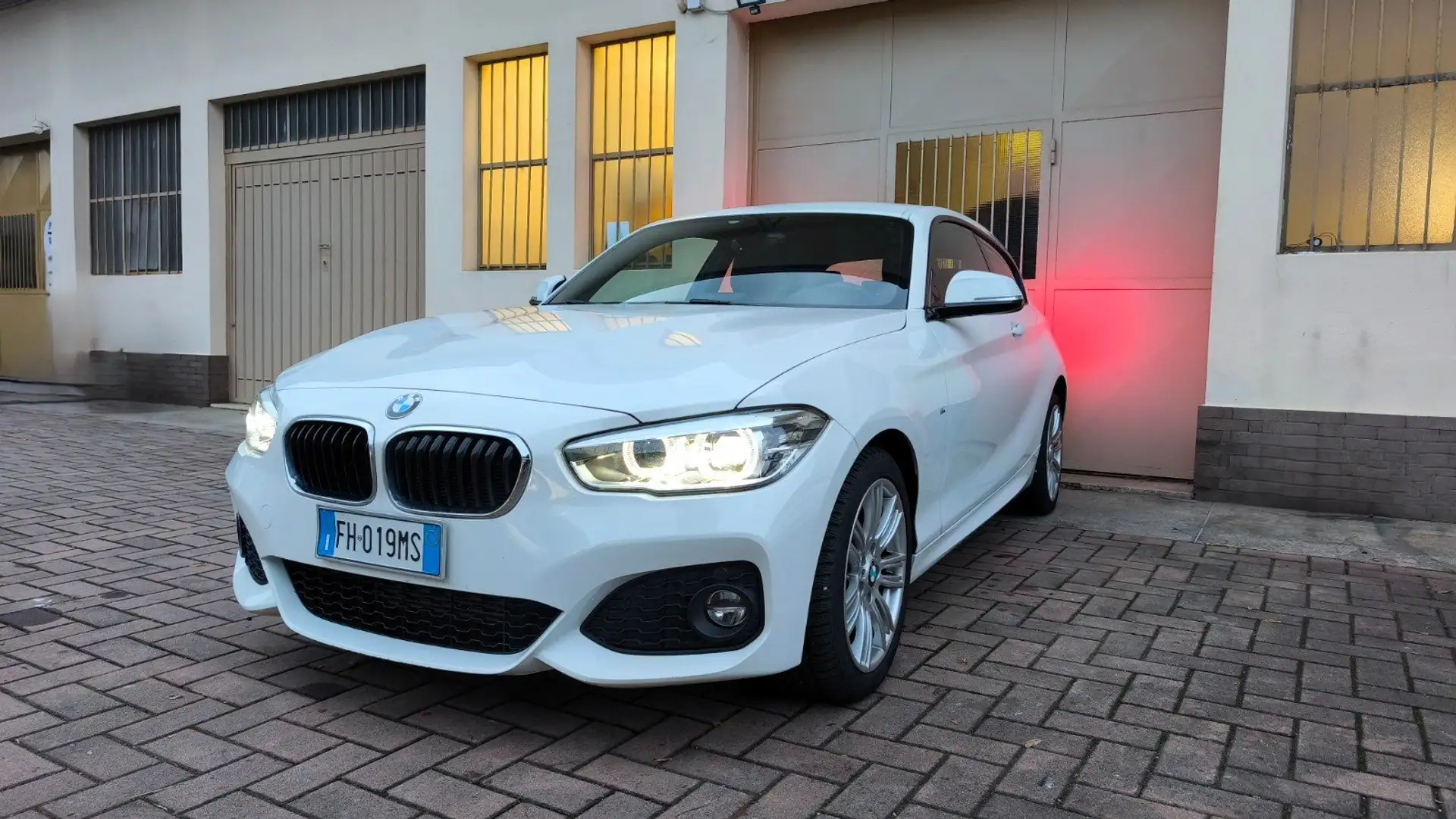 BMW 118 118d xdrive Msport 3p Bianco - 1