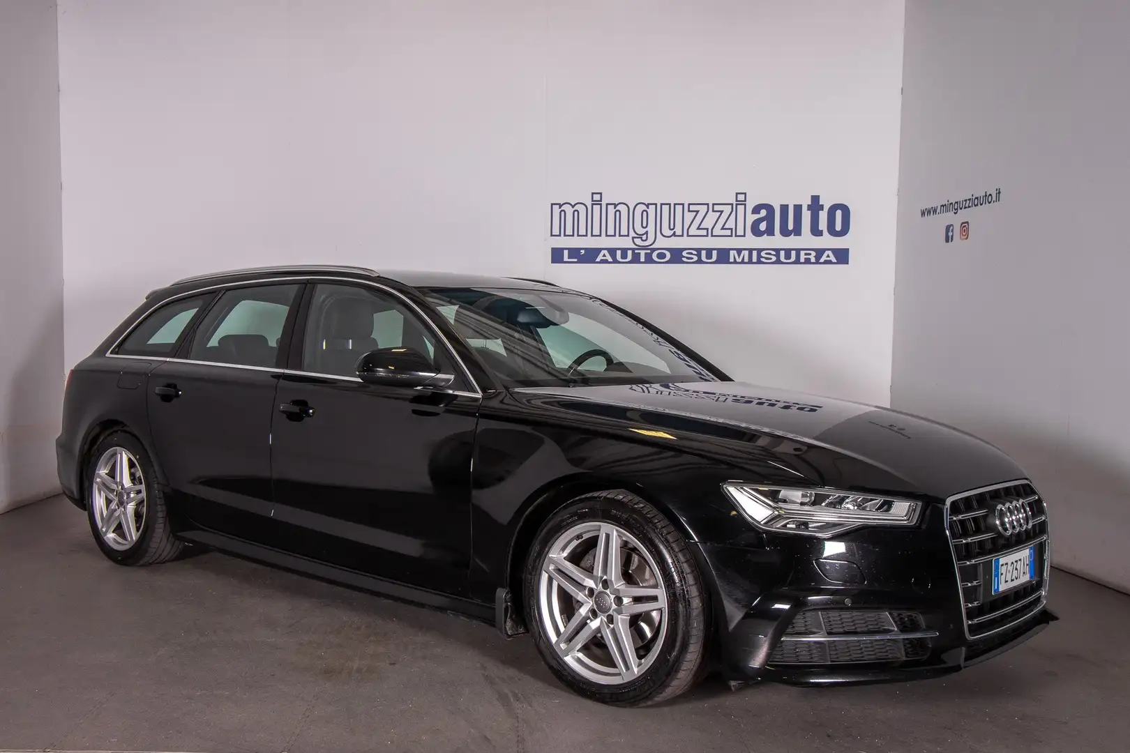 Audi A6 Avant 2.0 tdi ultra 190cv s-tronic s line Noir - 1