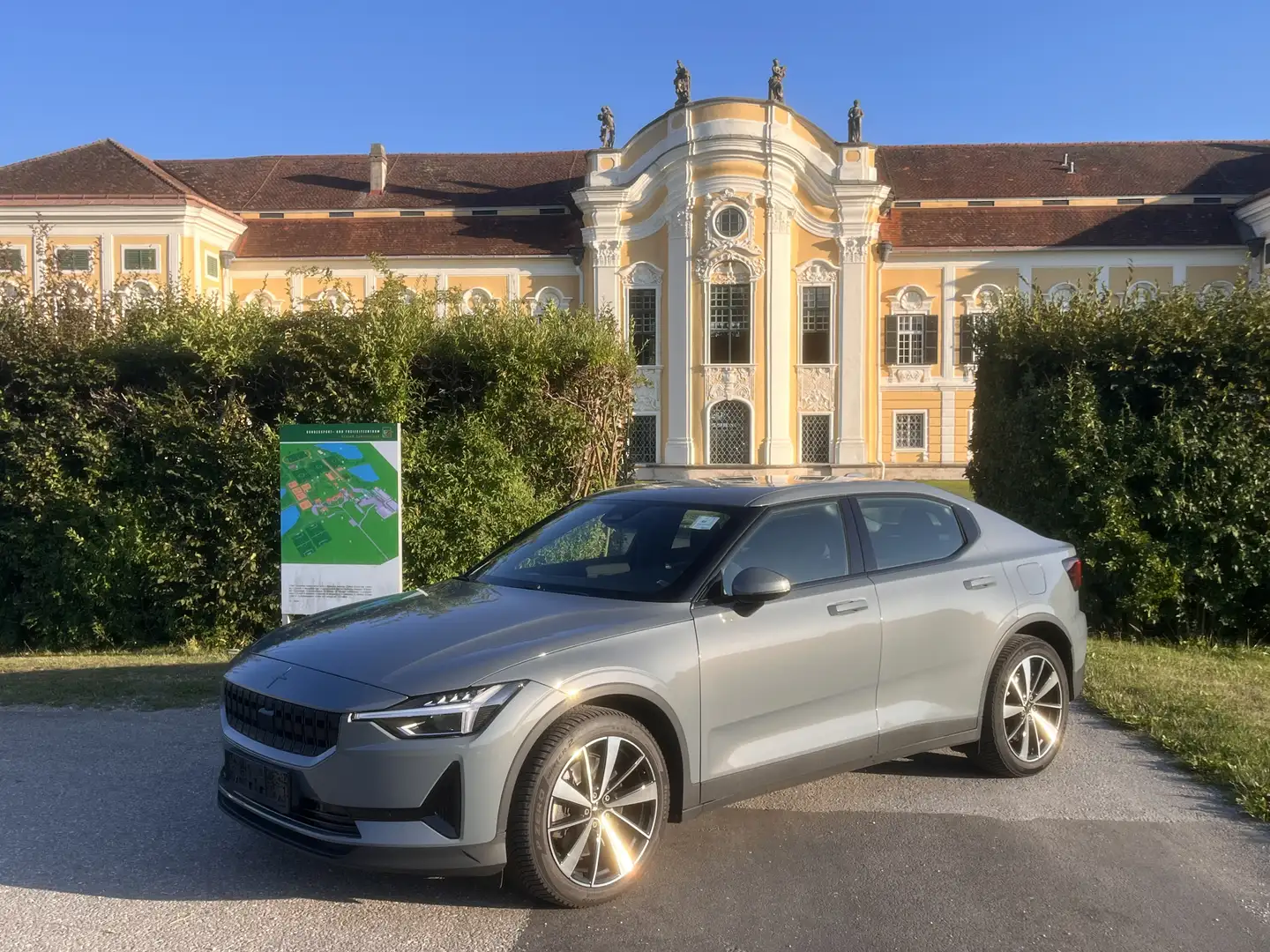 Polestar 2 Standard Range 64kWh Single Motor - 1