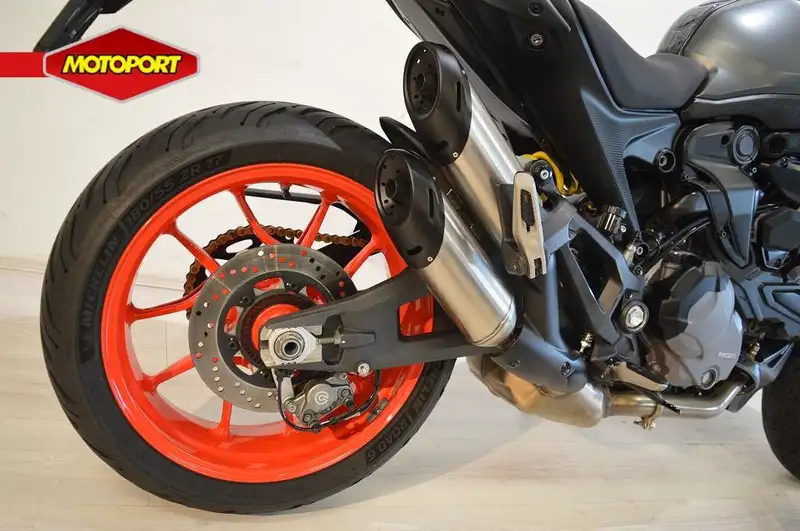 Ducati MONSTER - foto 8