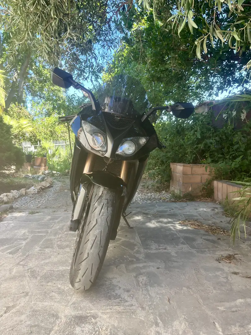 Kawasaki Ninja ZX-10R - 2