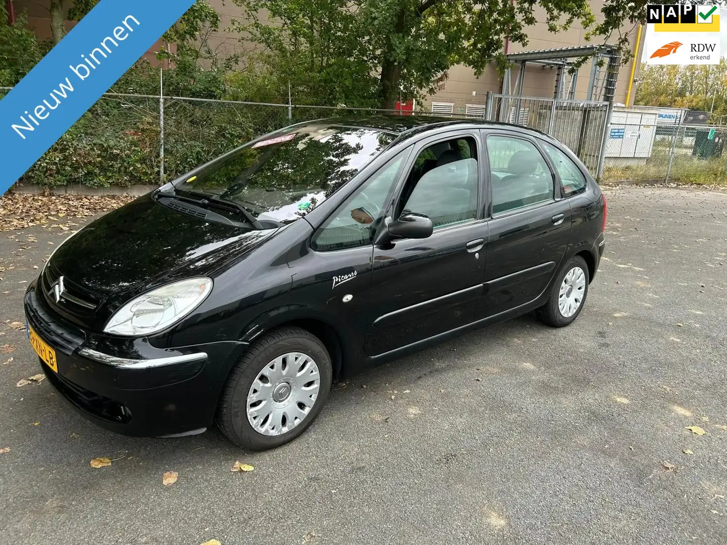 Citroen Xsara Picasso 1.6i-16V Caractère Negro - 1