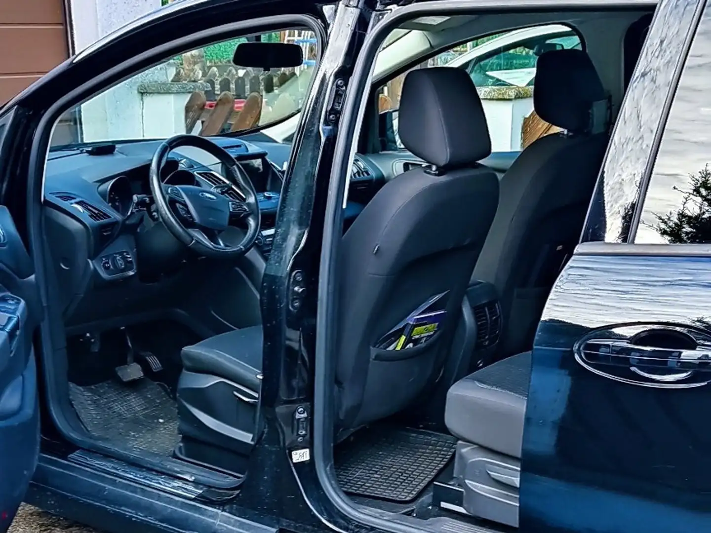 Ford Grand C-Max Cool & Connect Schwarz - 2