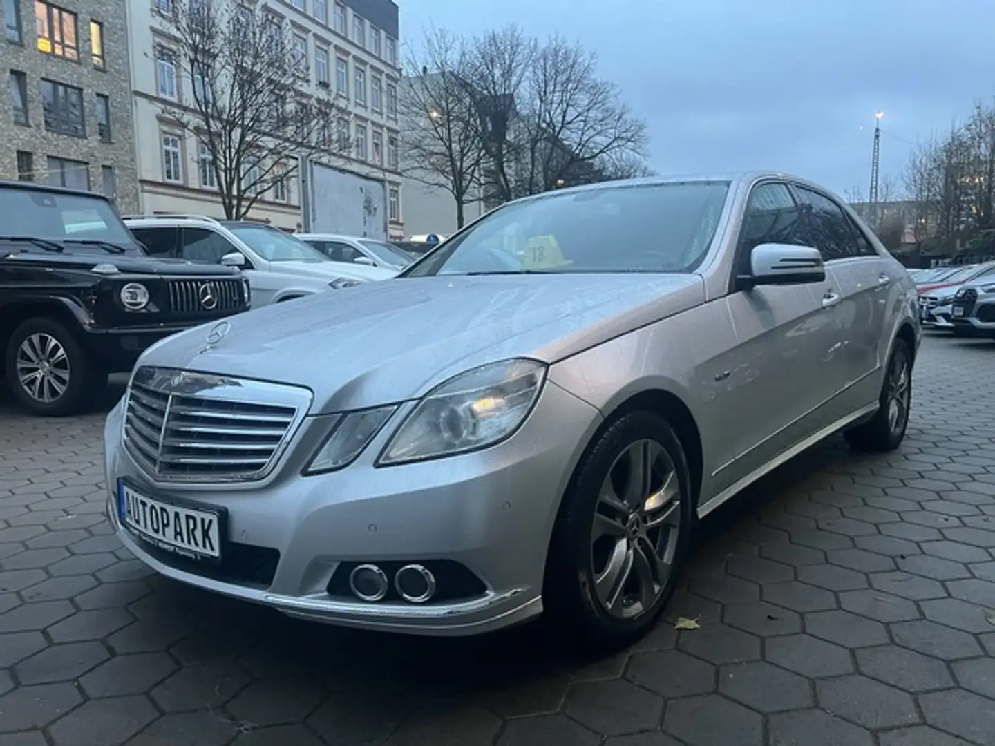 Mercedes-Benz E 200 CDI BlueEfficiency Elegance*Tiptronic*Navi Argent - 2