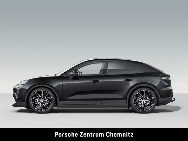 Porsche Macan view 2