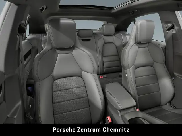 Porsche Macan view 6