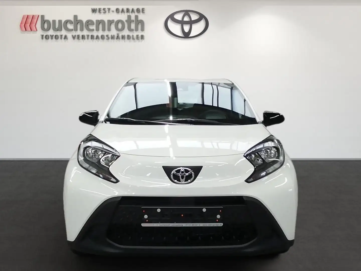 Toyota Aygo X Business Edition Alb - 2