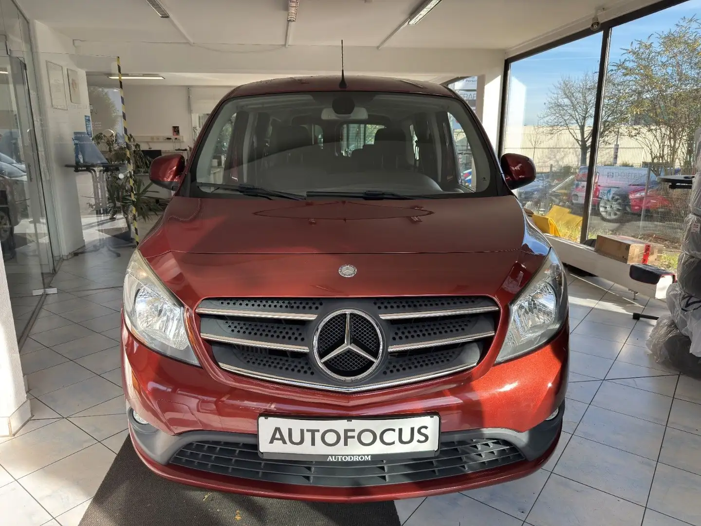 Mercedes-Benz Citan Kombi 111 CDI extralang*7Sitzer*Rückfahrka Rot - 2