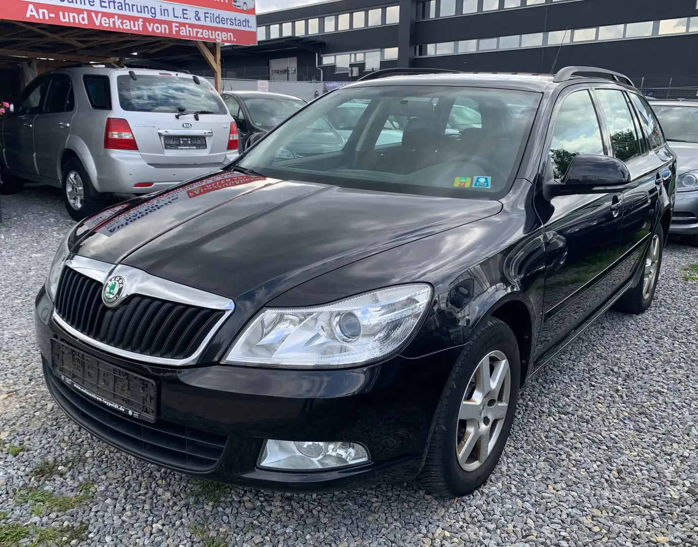 Skoda Octavia Octavia II Combi Diesel Combi 2.0 TDI Ambiente Schwarz - 2