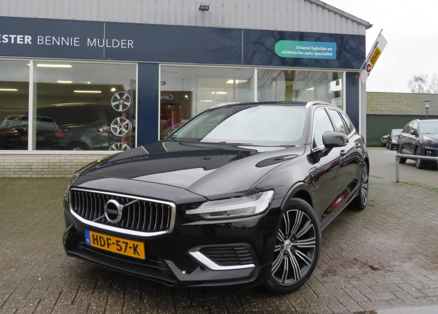 Volvo V60 2.0 T6 Recharge LED / TREKHAAK / LEDER Zwart - 1