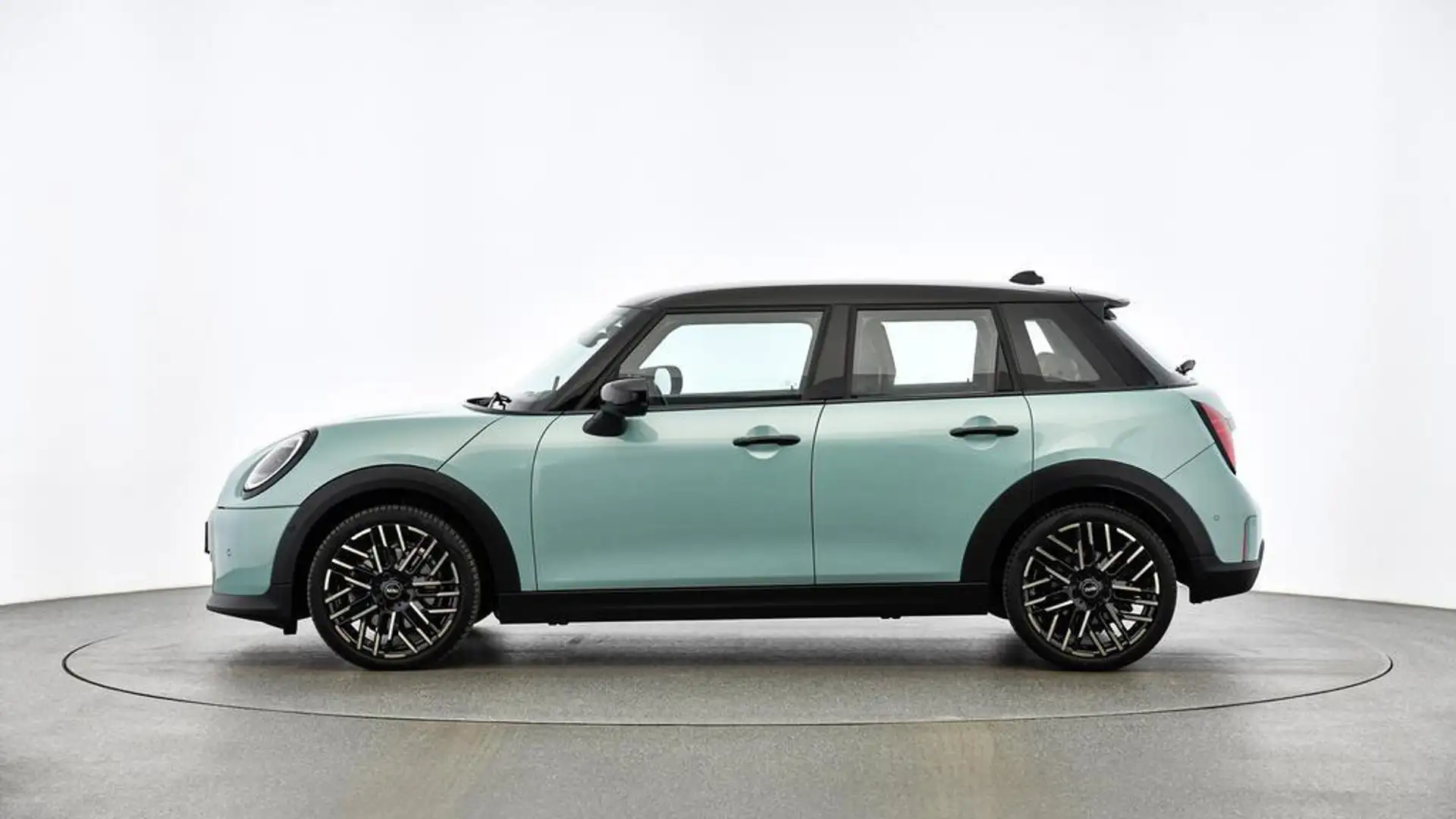 MINI Cooper C Favoured Trim Vert - 2
