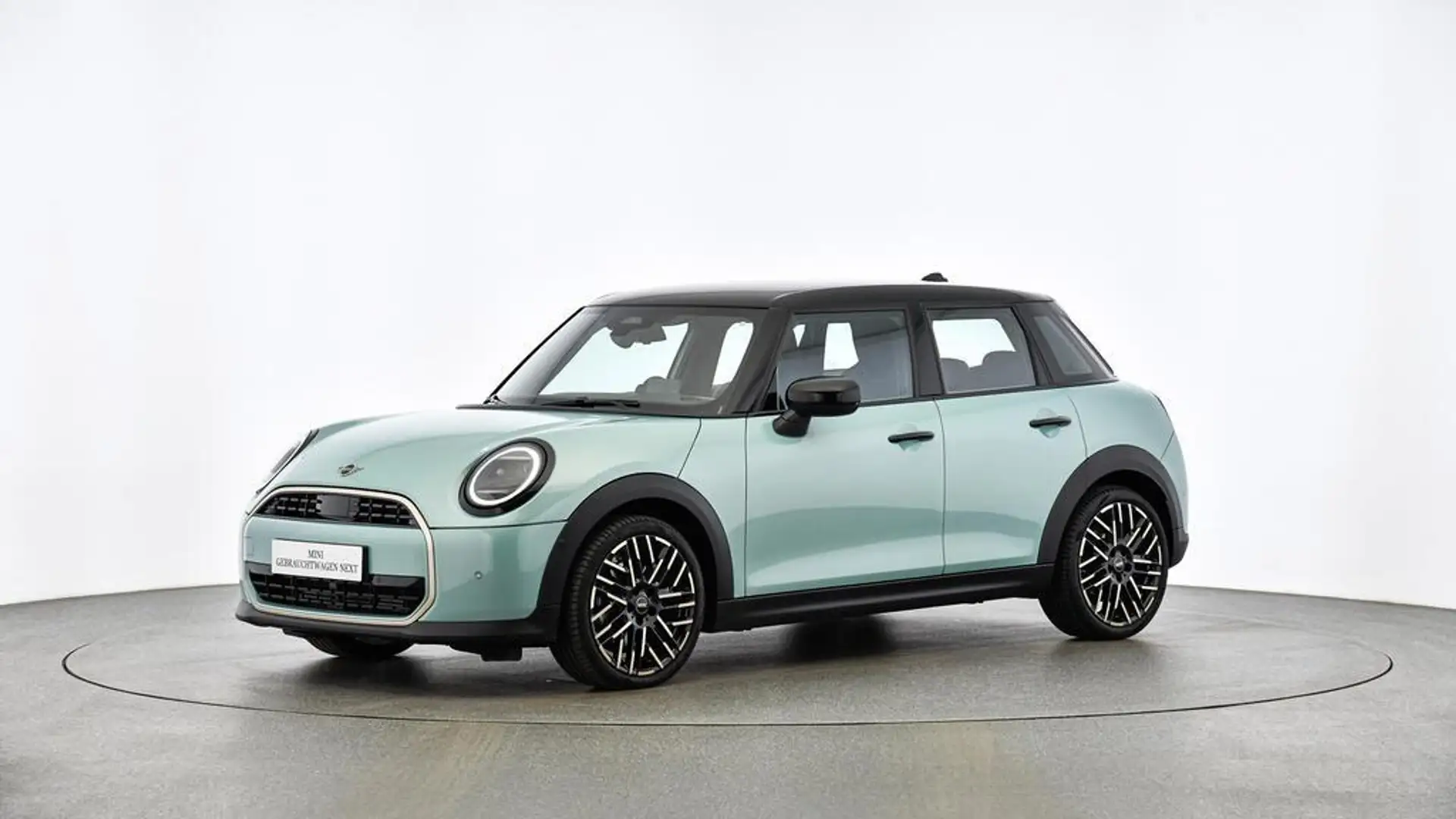 MINI Cooper C Favoured Trim Vert - 1
