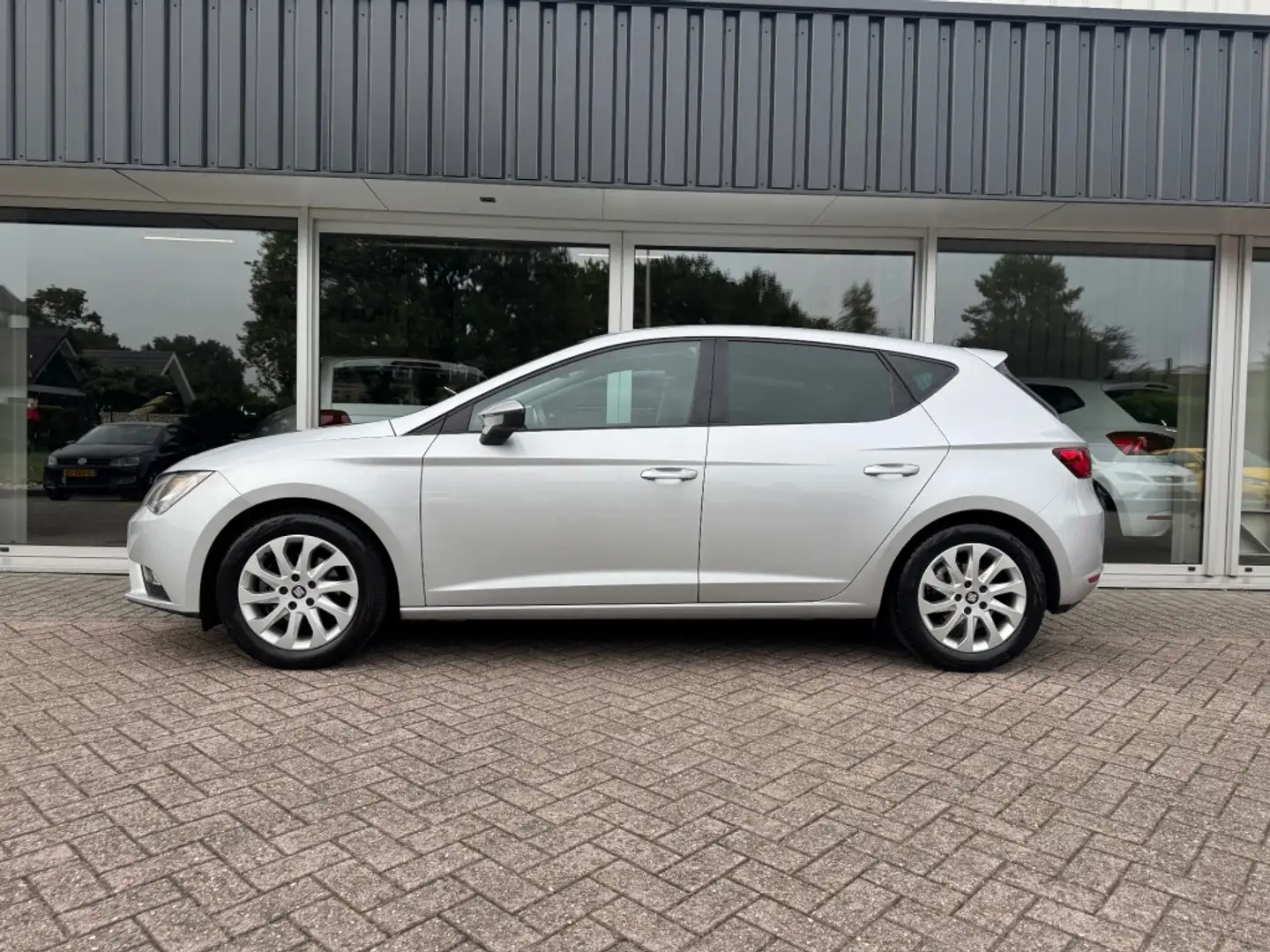 SEAT Leon 1.0 EcoTSI Style Connect Gris - 2