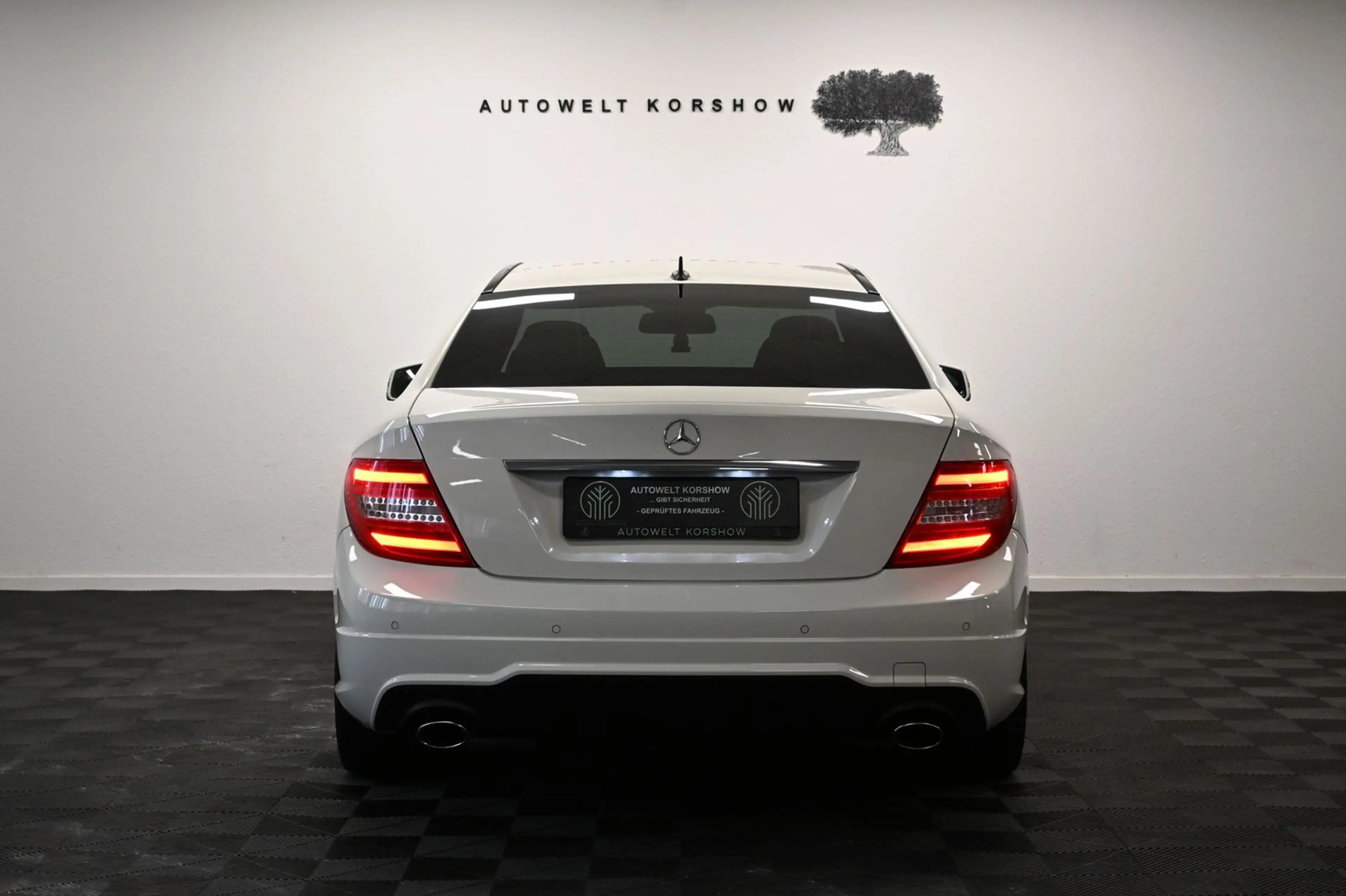 Mercedes-Benz C 350 Coupé AMG-LINE *SHZ *PDC *VOLLEDER *TEMPOM — photo 6