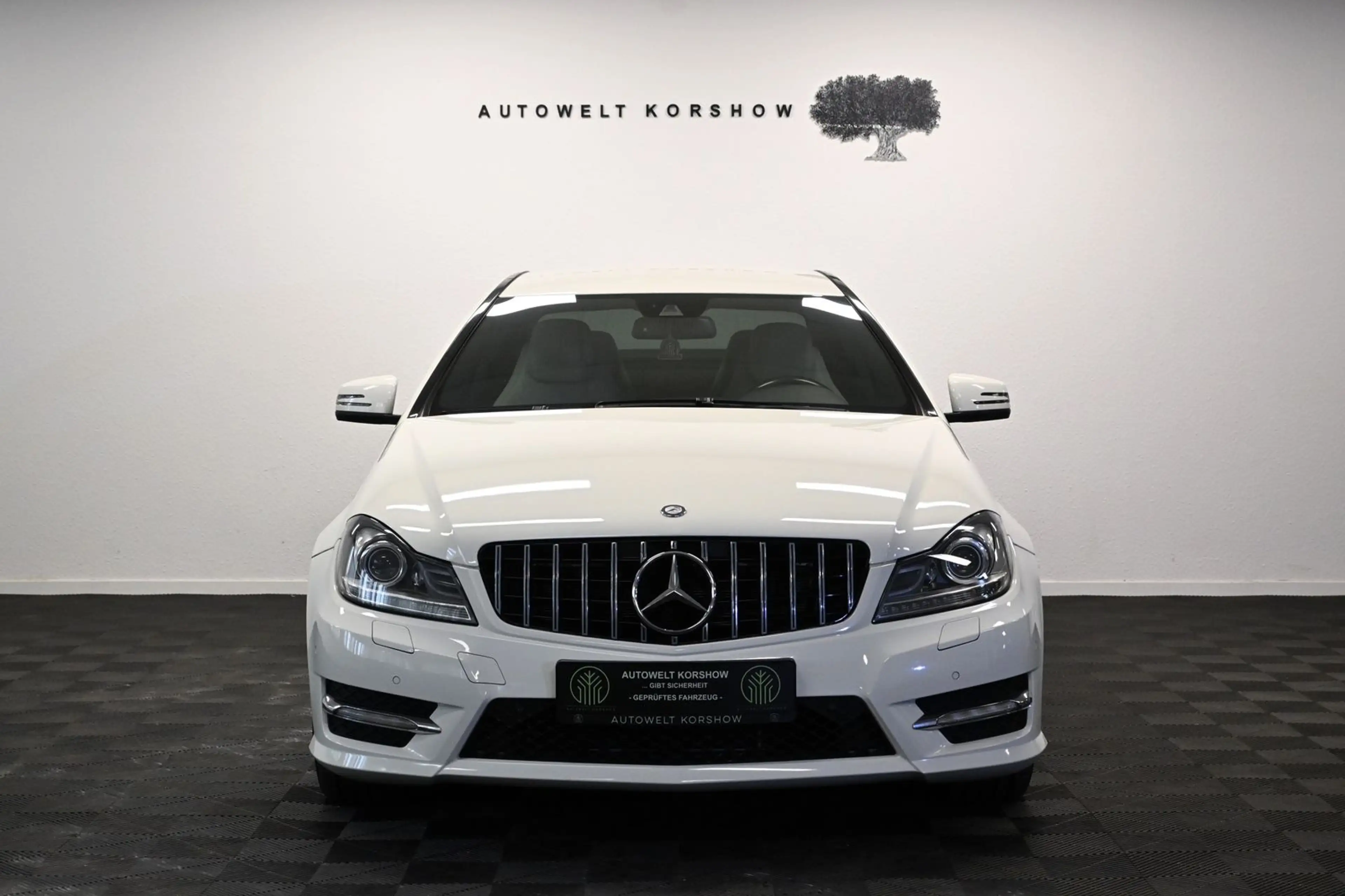 Mercedes-Benz C 350 Coupé AMG-LINE *SHZ *PDC *VOLLEDER *TEMPOM — photo 2