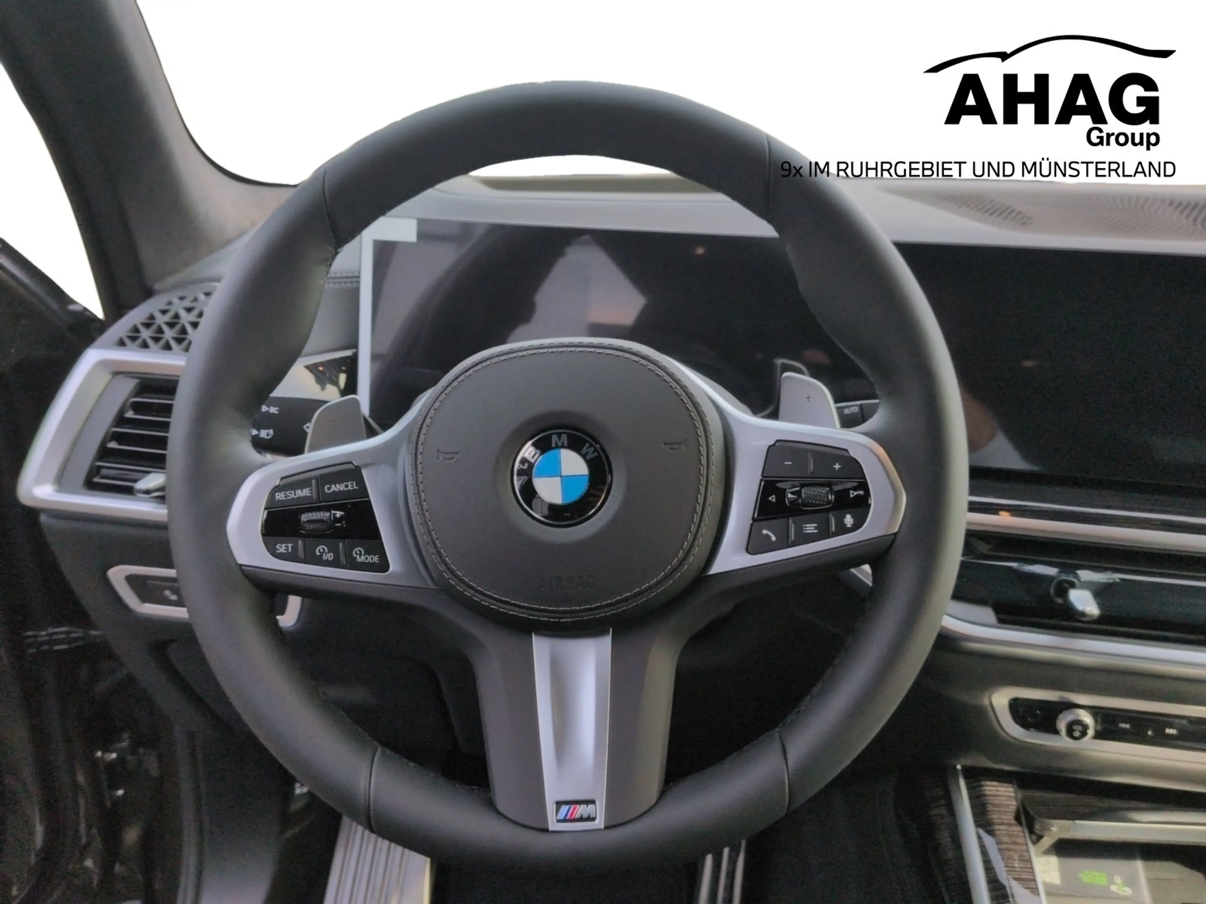BMW X7 xDrive40d — photo 11