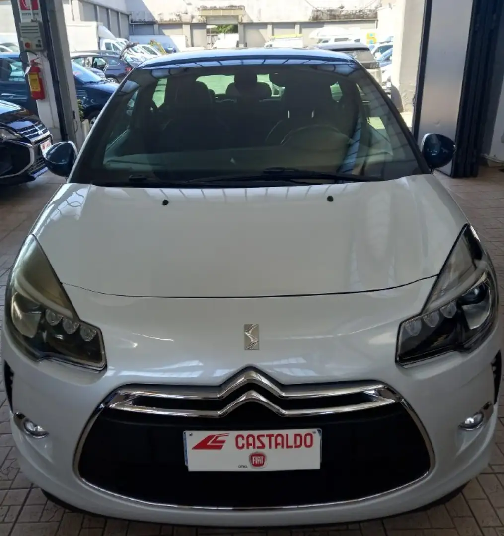 DS Automobiles DS 3 BlueHDi 75 Sport Chic Gris - 1