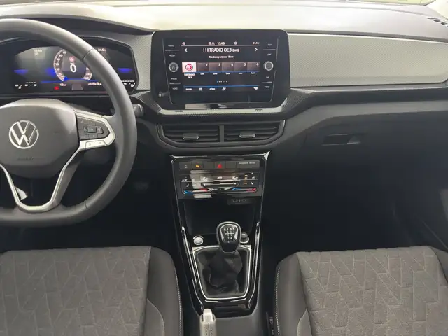 Volkswagen T-Cross view 9